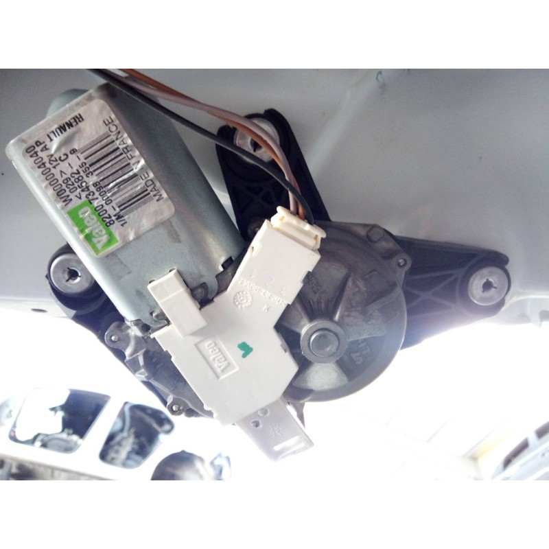 Recambio de motor limpia trasero para dacia sandero laureate referencia OEM IAM 8200734582C  