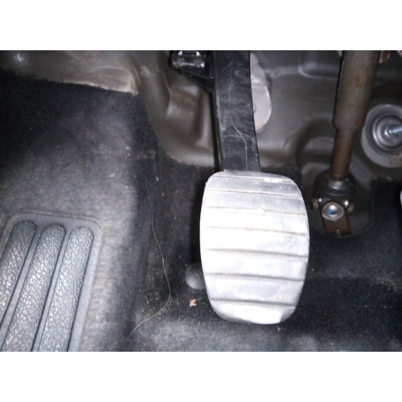 Recambio de pedal embrague para renault megane iii berlina 5 p limited referencia OEM IAM   