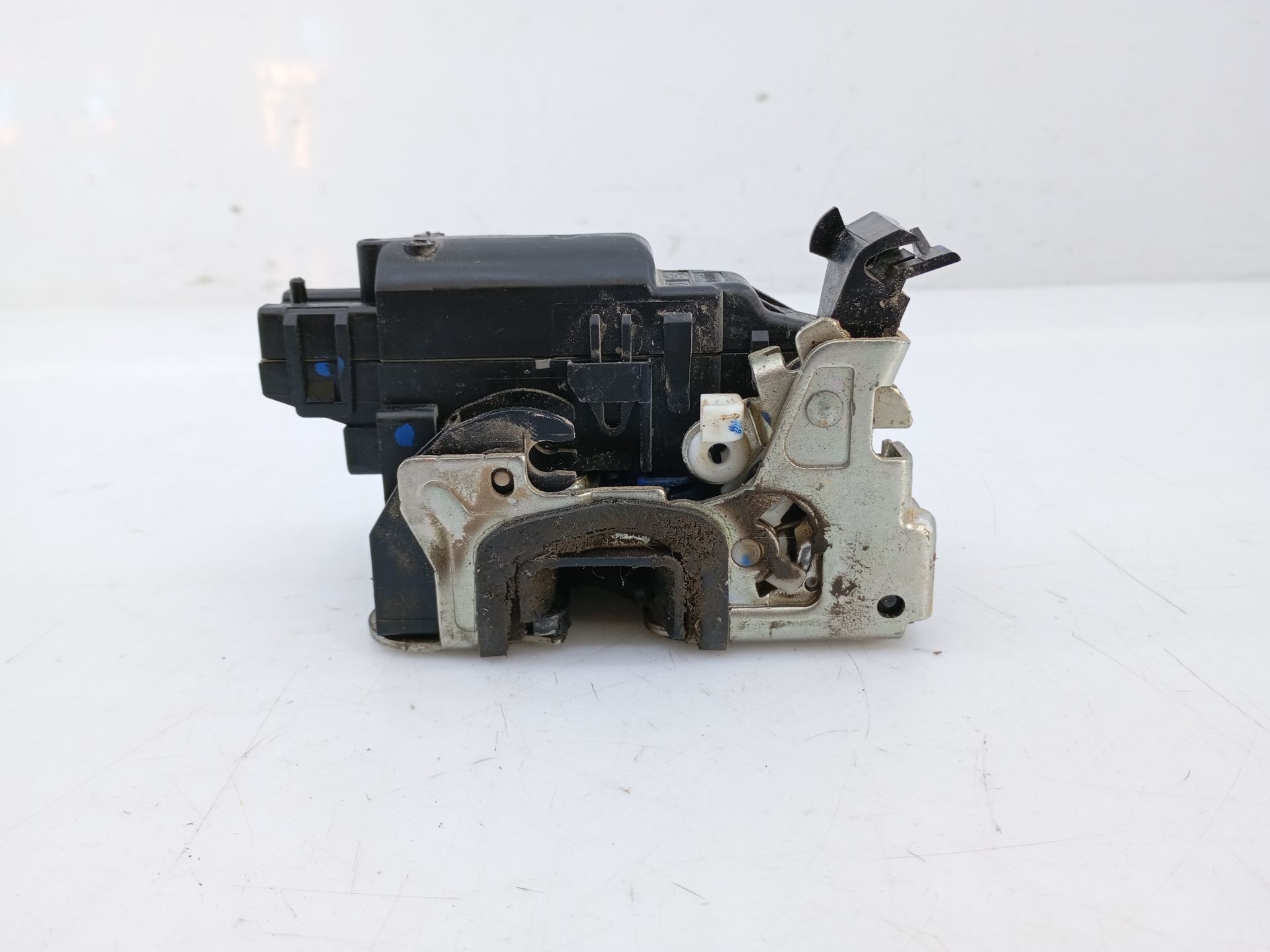 CERRADURA PUERTA DELANTERA DERECHA DACIA DOKKER E1-A1-44-2 E1A1442 - Vista 3