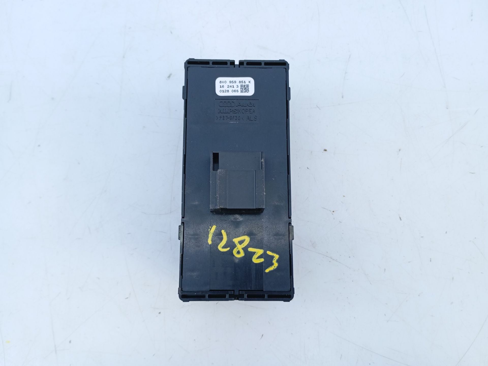 MANDO ELEVALUNAS DELANTERO IZQUIERDO AUDI Q2 (GAB) 8V959851K / E2-A1-24-3 8V959851KE2A1243 - Vista 3