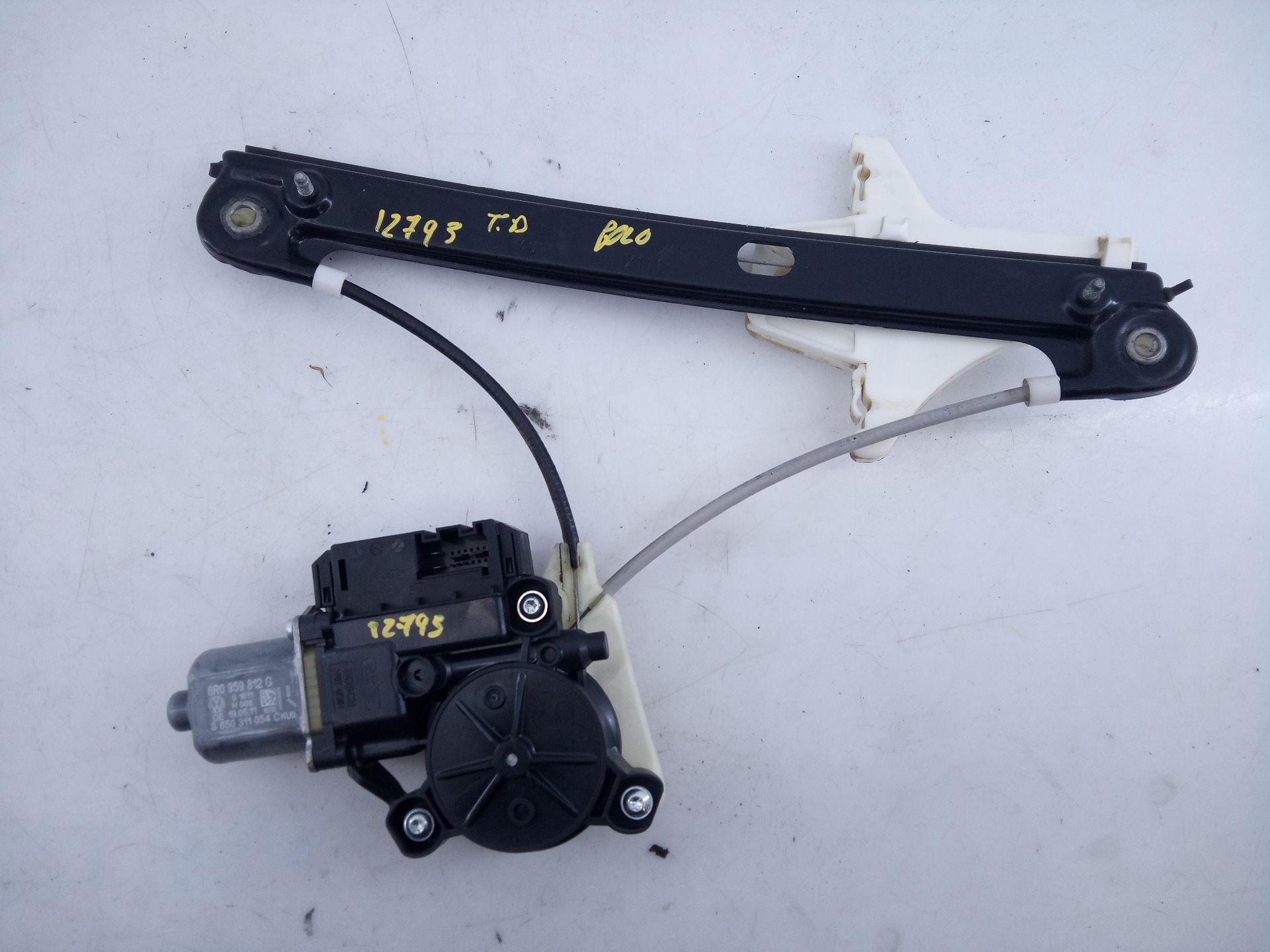 ELEVALUNAS TRASERO DERECHO VOLKSWAGEN POLO (6R1) 6R0959812G / E1-B6-56-1 6R0959812GE1B6561