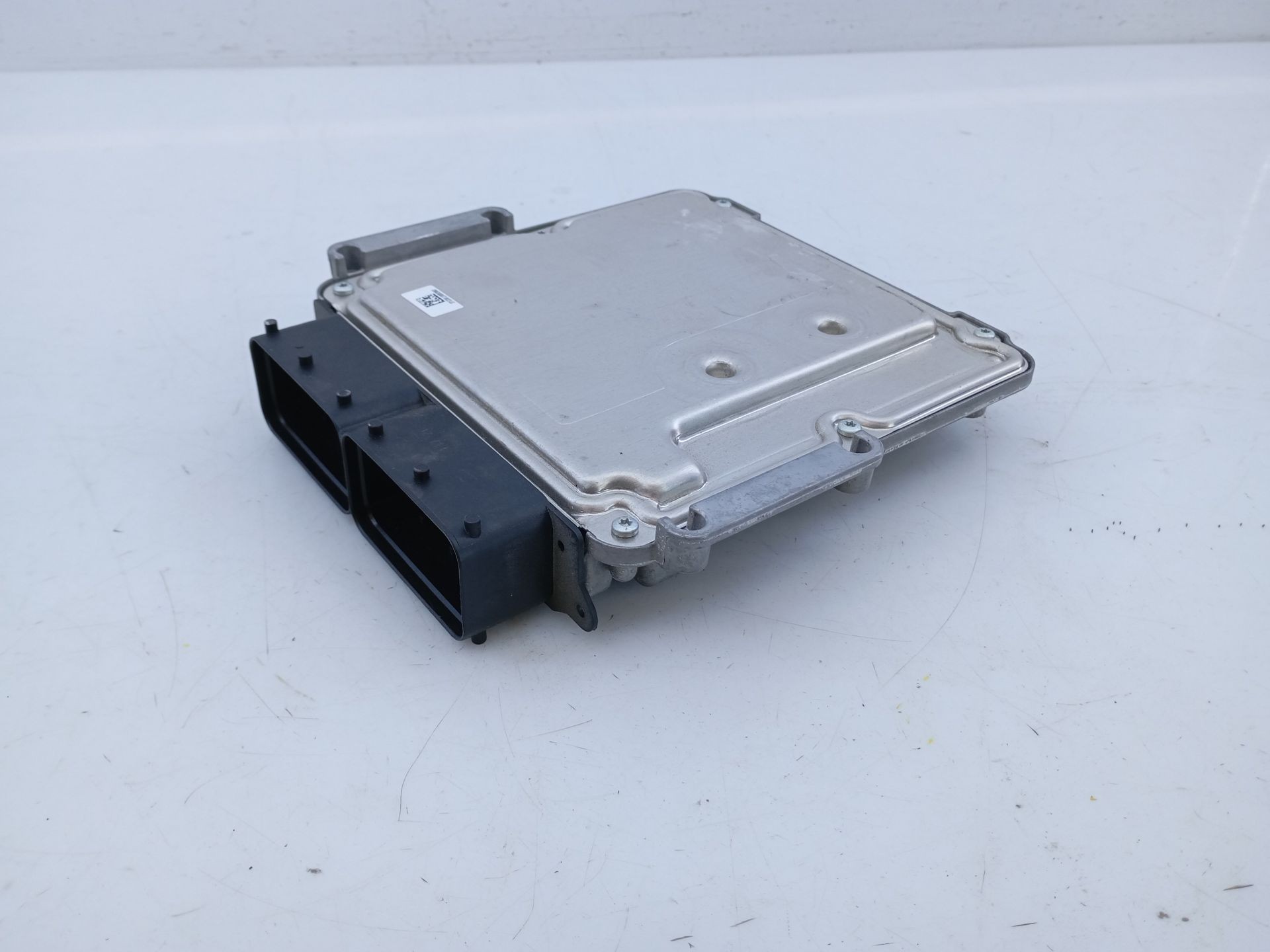CENTRALITA MOTOR UCE JAGUAR XE KY3212B684FBA / E3-B3-44-2 / 0281035418 KY3212B684FBAE3B34420281035418 - Vista 3