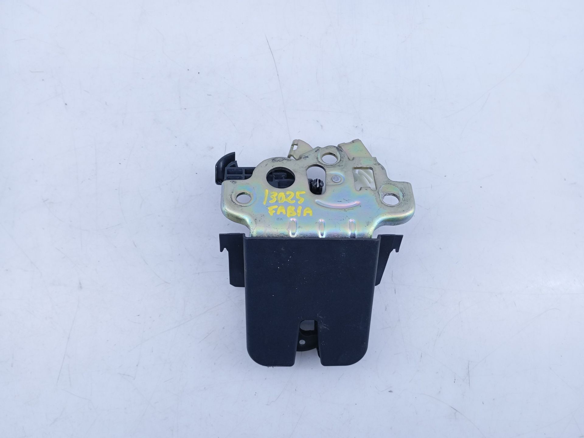 CERRADURA MALETERO / PORTON SKODA FABIA COMBI 6V9827520 / E1-A5-51-2 6V9827520E1A5512 - Vista 2