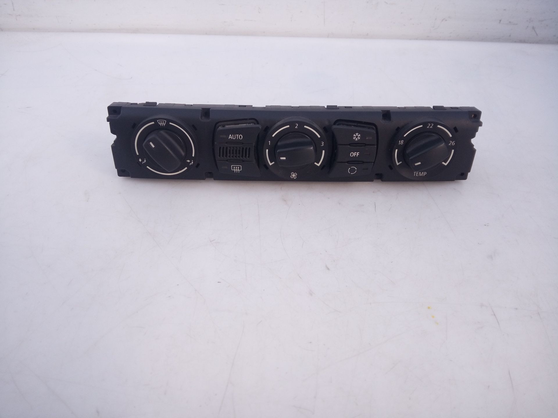 MANDO CLIMATIZADOR BMW SERIE 5 BERLINA (E60) 694697901 / E3-A2-24-3 694697901E3A2243