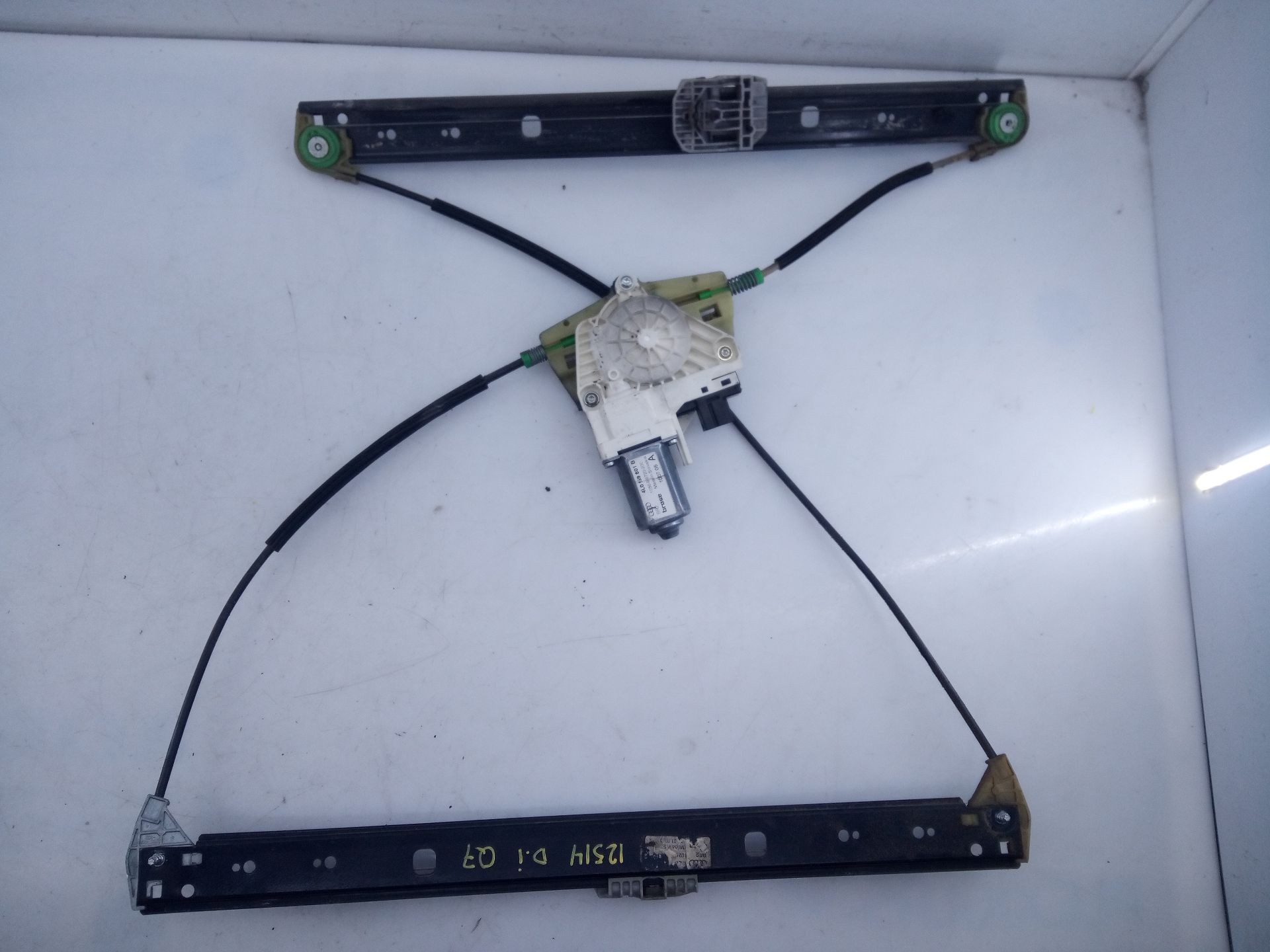 ELEVALUNAS DELANTERO IZQUIERDO AUDI Q7 (4L) 4LO959801B / E1-B6-51-2 4LO959801BE1B6512
