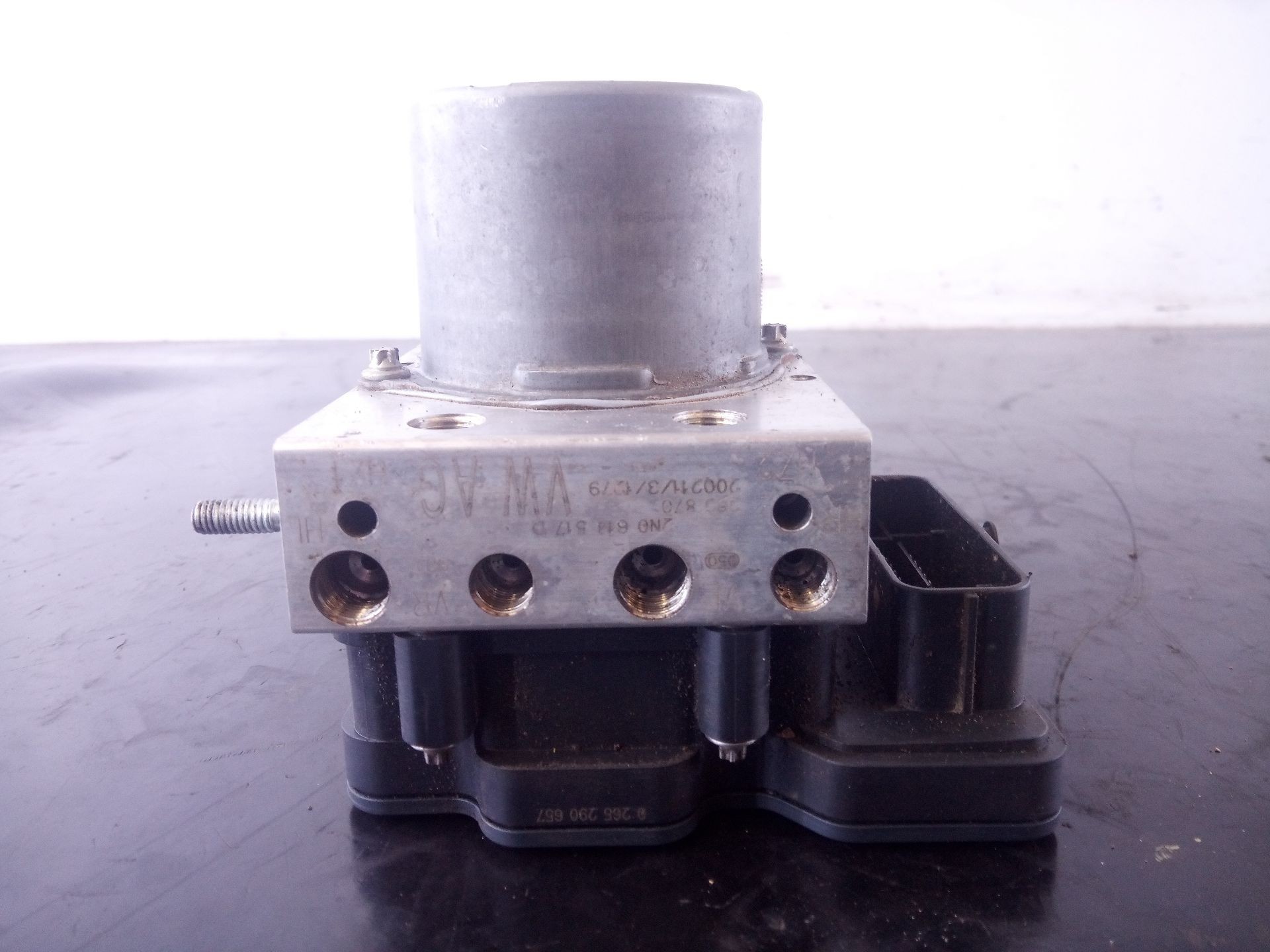 ABS VOLKSWAGEN CRAFTER 2N0614517D / P3-A8-18-5 / 269870 2N0614517DP3A8185269870 - Vista 3