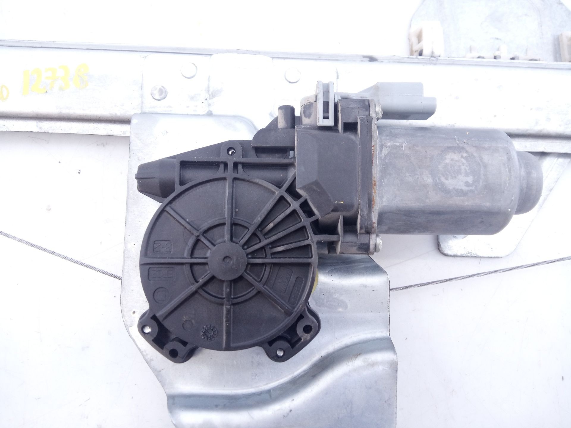 ELEVALUNAS DELANTERO DERECHO PEUGEOT PARTNER Furgoneta/monovolumen 402104B / E1-A4-52-1 402104BE1A4521 - Vista 3