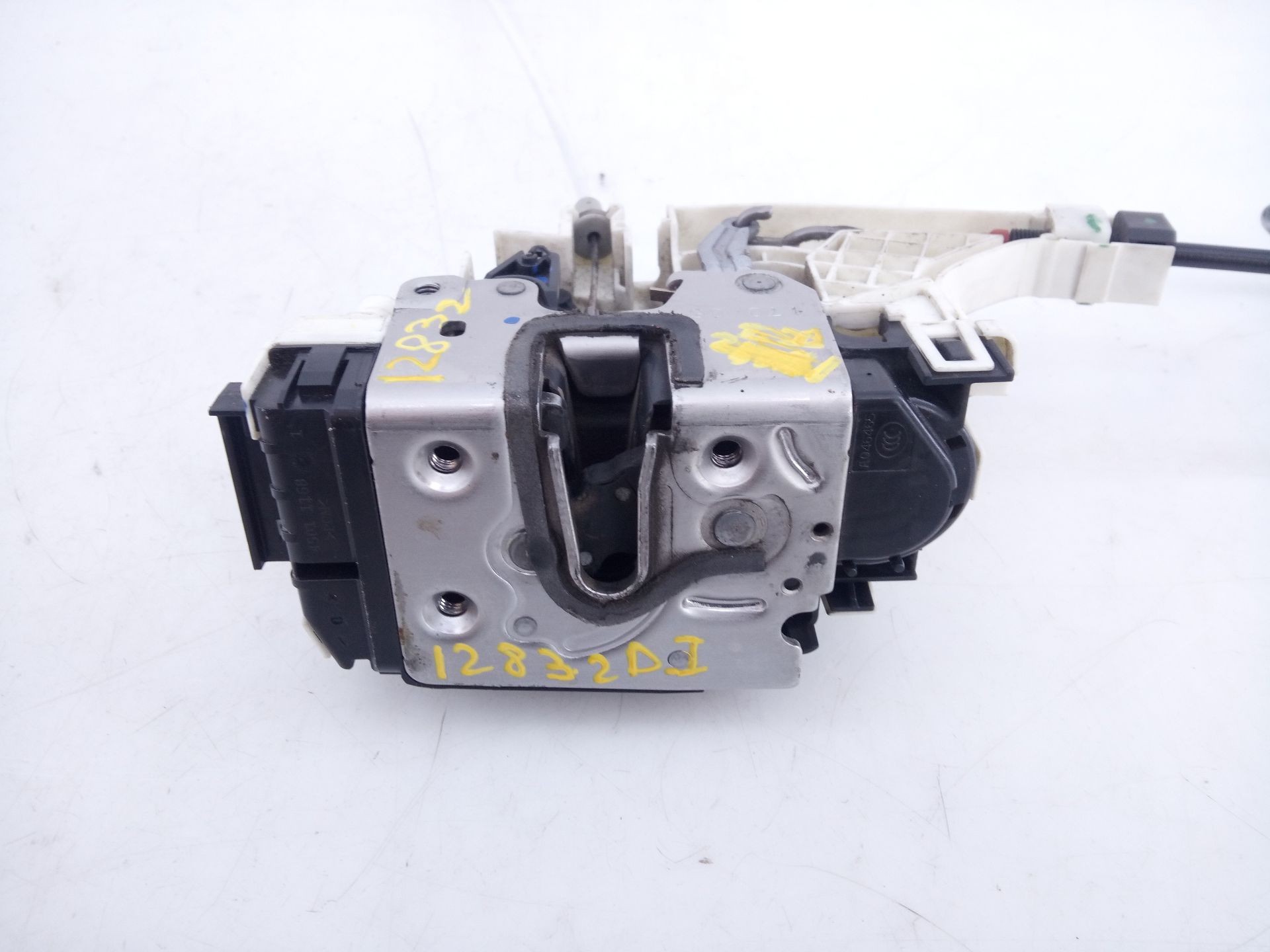 CERRADURA PUERTA DELANTERA IZQUIERDA MERCEDES-BENZ SPRINTERII CAJA CERRADA (DESDE 01.06) A9067202135 / E1-A2-52-1 A9067202135E1A2521 - Vista 3