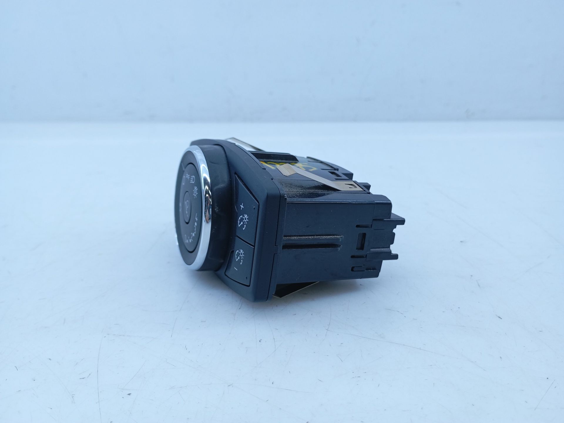 MANDO LUCES FORD FOCUS LIM. (CB8) 10097646 / E3-B3-26-2 / BM5T13A024CD 10097646E3B3262BM5T13A024CD