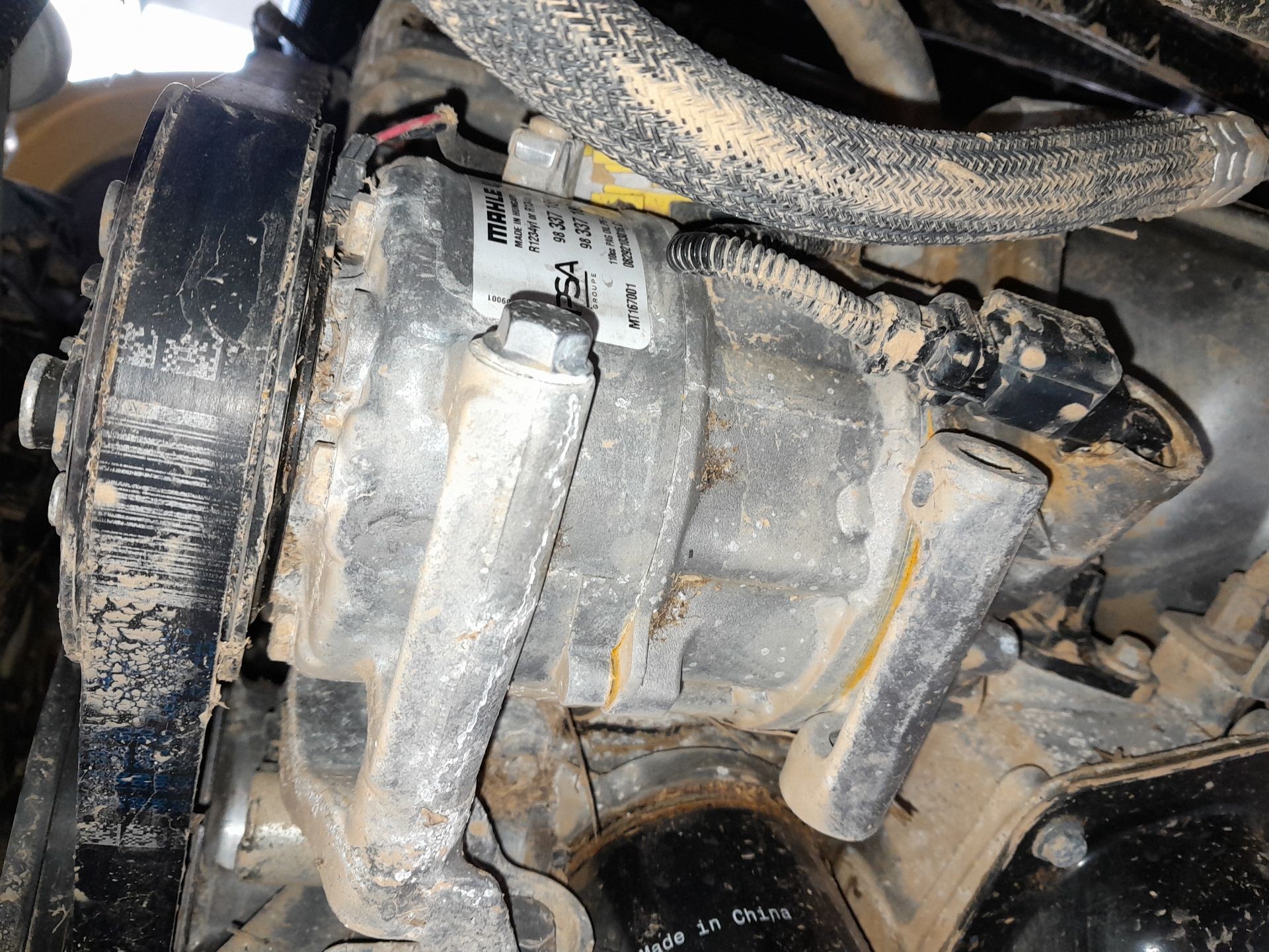 COMPRESOR AIRE ACONDICIONADO OPEL ASTRA L 9833718880 / 9833718980 98337188809833718980