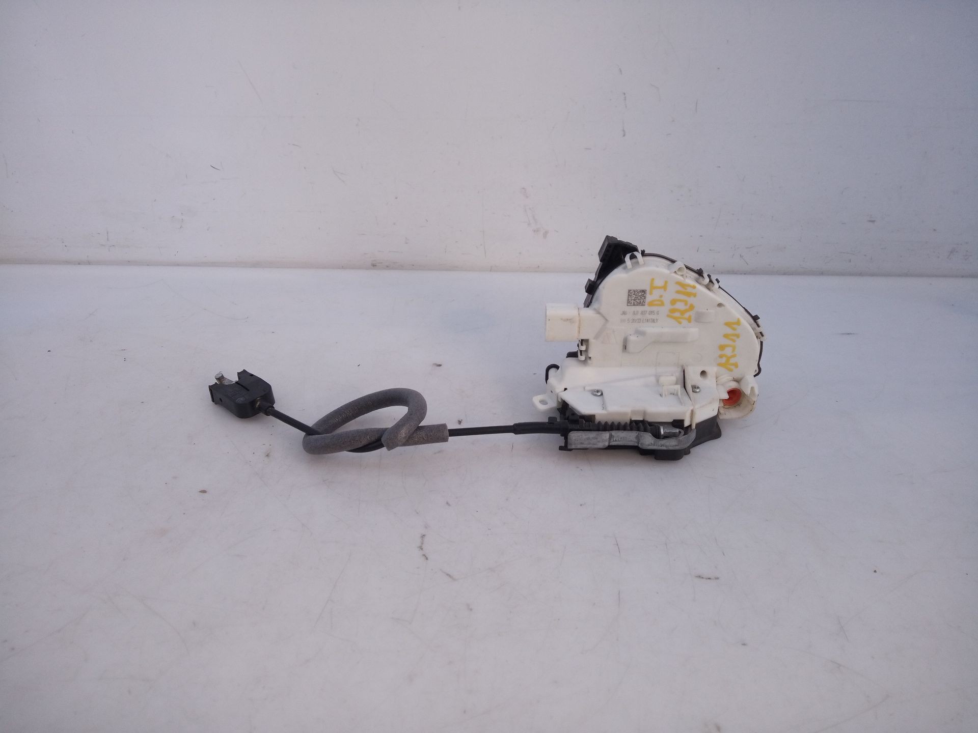 CERRADURA PUERTA DELANTERA IZQUIERDA VOLKSWAGEN TOUAREG 8J1837015G / E1-B6-40-1 8J1837015GE1B6401