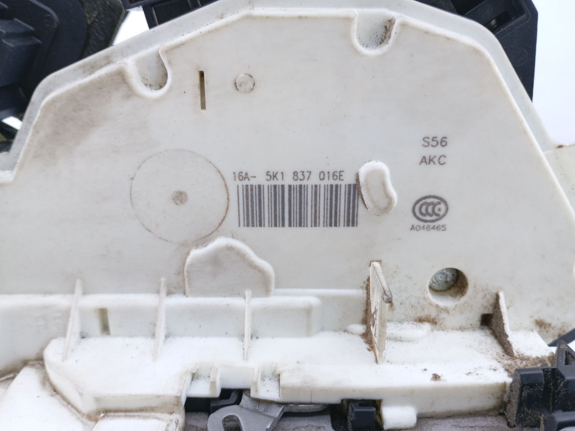 CERRADURA PUERTA DELANTERA DERECHA VOLKSWAGEN GOLF VII (5G1, BQ1, BE1, BE2) 5K1837016E / E1-A5-40-2 5K1837016EE1A5402 - Vista 2