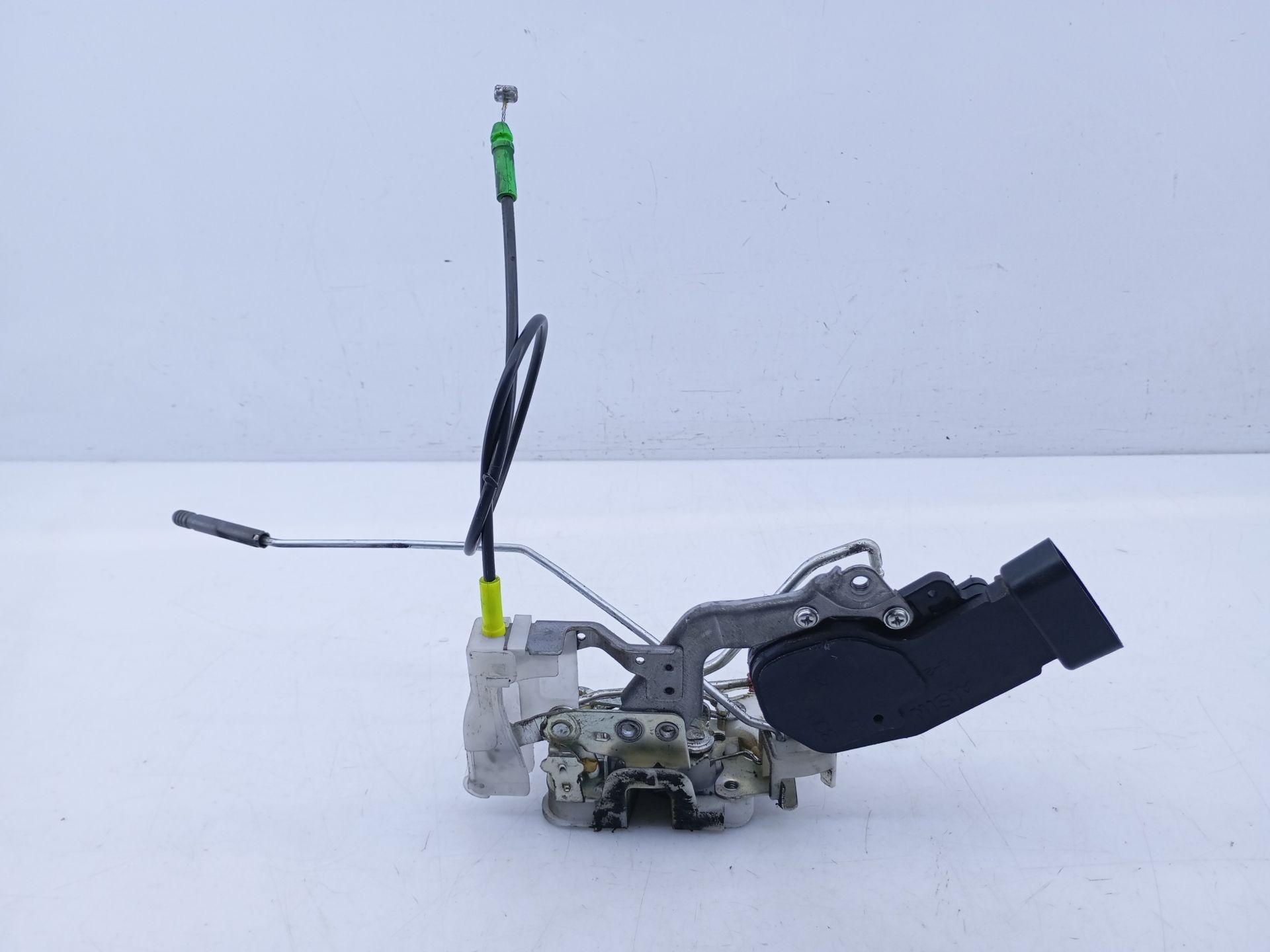 CERRADURA PUERTA DELANTERA IZQUIERDA TOYOTA AYGO (KGB/WNB) E2-B4-55-2 E2B4552