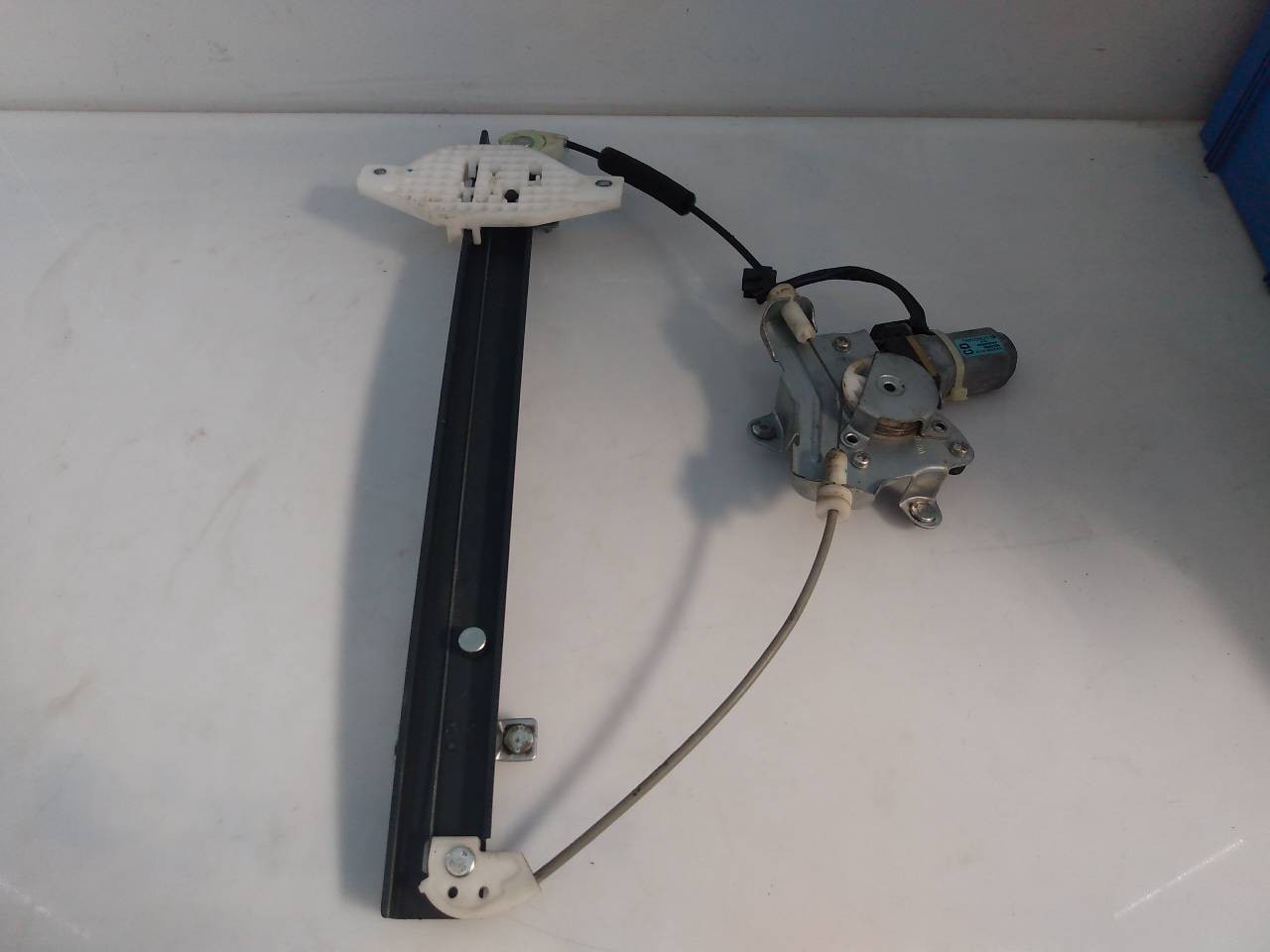 ELEVALUNAS TRASERO DERECHO OPEL ANTARA 96672885 / E2-B6-15-1 / A00128070033 96672885E2B6151A00128070033