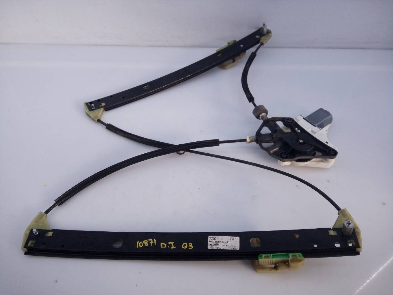 ELEVALUNAS DELANTERO IZQUIERDO AUDI Q3 (8UG) 8K0959801B / E1-B6-34-1 8K0959801BE1B6341