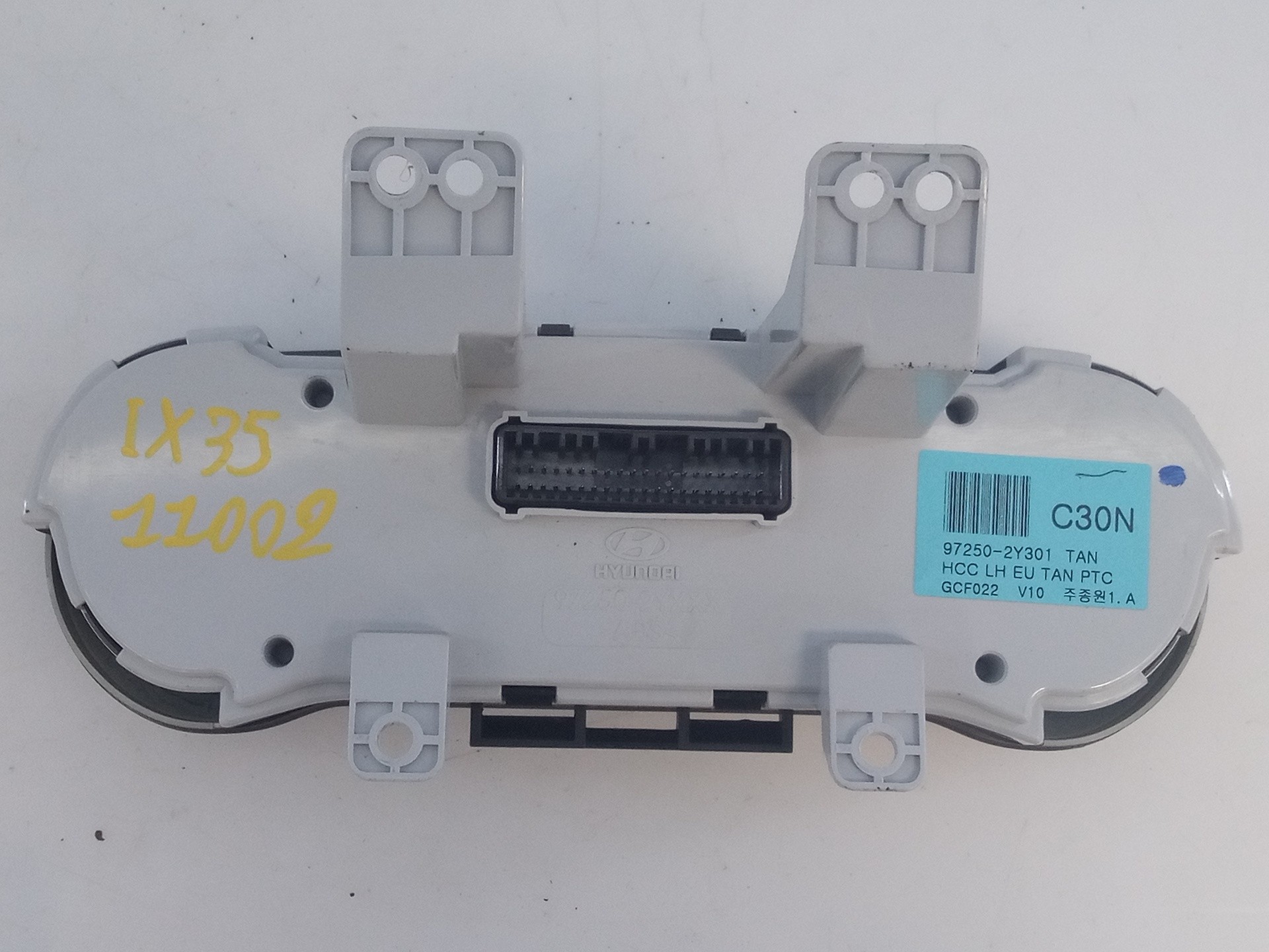 MANDO CLIMATIZADOR HYUNDAI IX35 972502Y301 / E3-A3-48-3 972502Y301E3A3483 - Vista 2