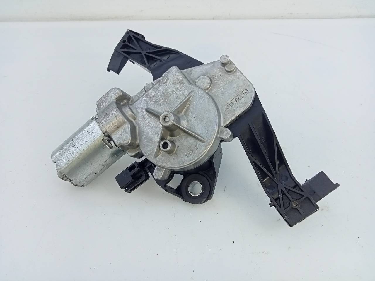 MOTOR LIMPIA TRASERO OPEL CORSA E 39045012 / E2-B6-64-1 / 0390205011 39045012E2B66410390205011