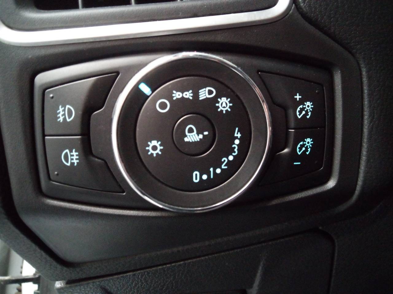 MANDO LUCES FORD FOCUS LIM. (CB8) 10097646 / E3-B3-26-2 / BM5T13A024CD 10097646E3B3262BM5T13A024CD - Vista 2
