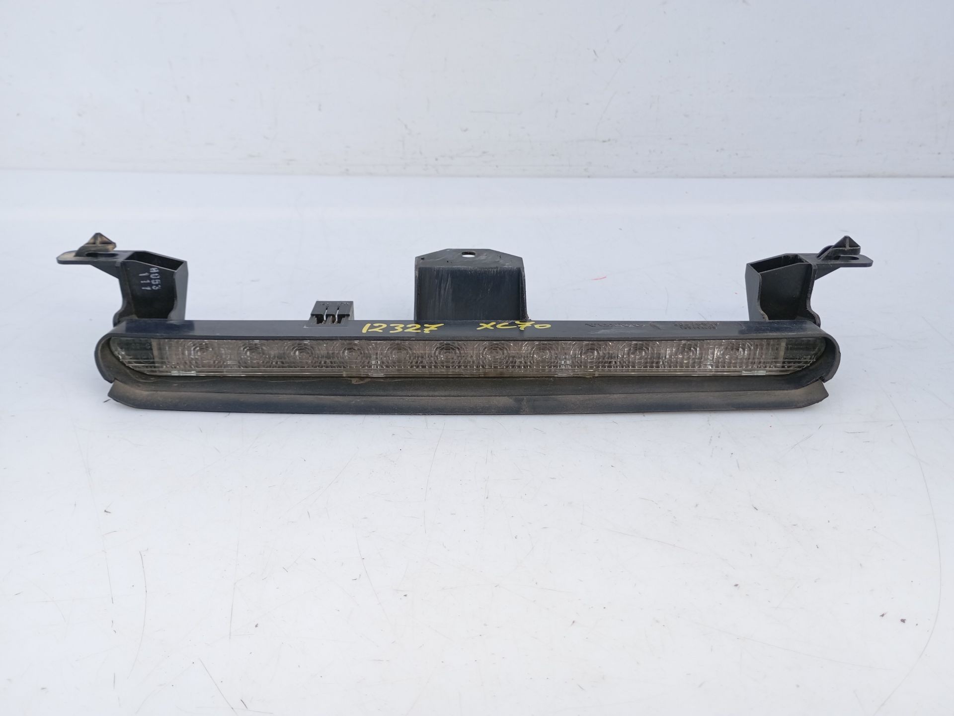 LUZ CENTRAL DE FRENO VOLVO XC70 30678549 / E1-A5-51-1 30678549E1A5511
