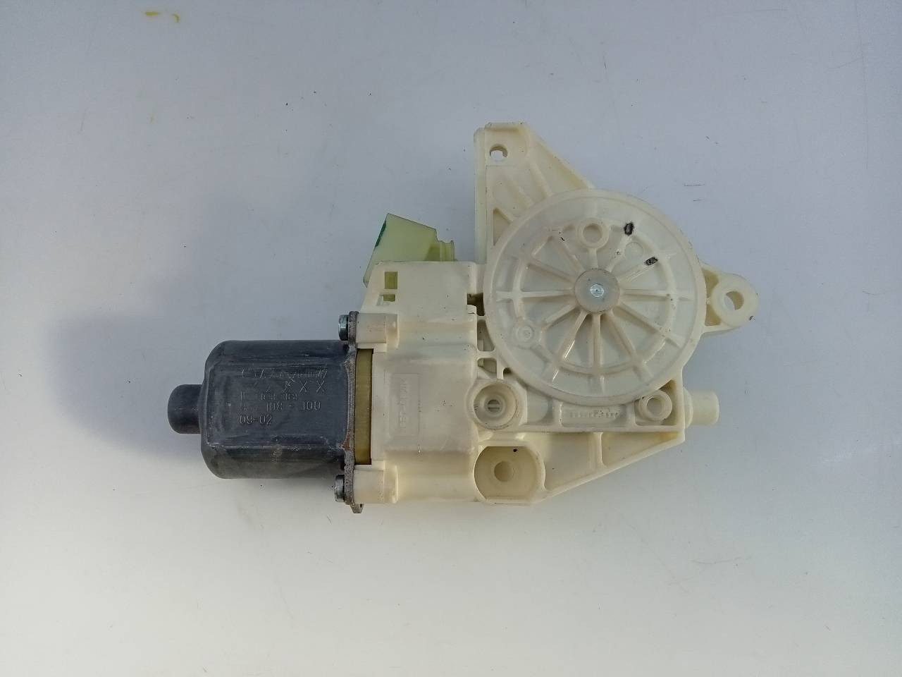 MOTOR ELEVALUNAS TRASERO DERECHO MERCEDES-BENZ CLASE C (W204) BERLINA A2048200642 / E1-A2-52-1 A2048200642E1A2521 - Vista 2