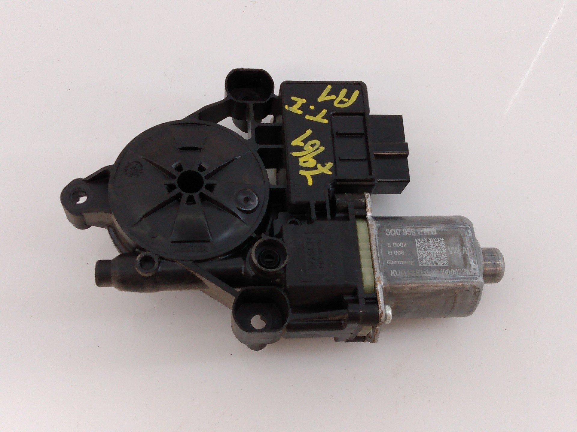 MOTOR ELEVALUNAS TRASERO IZQUIERDO AUDI A1 SPORTBACK (GBA) 0130822695 / E1-B6-52-3 / E850202013 0130822695E1B6523E850202013 - Vista 3
