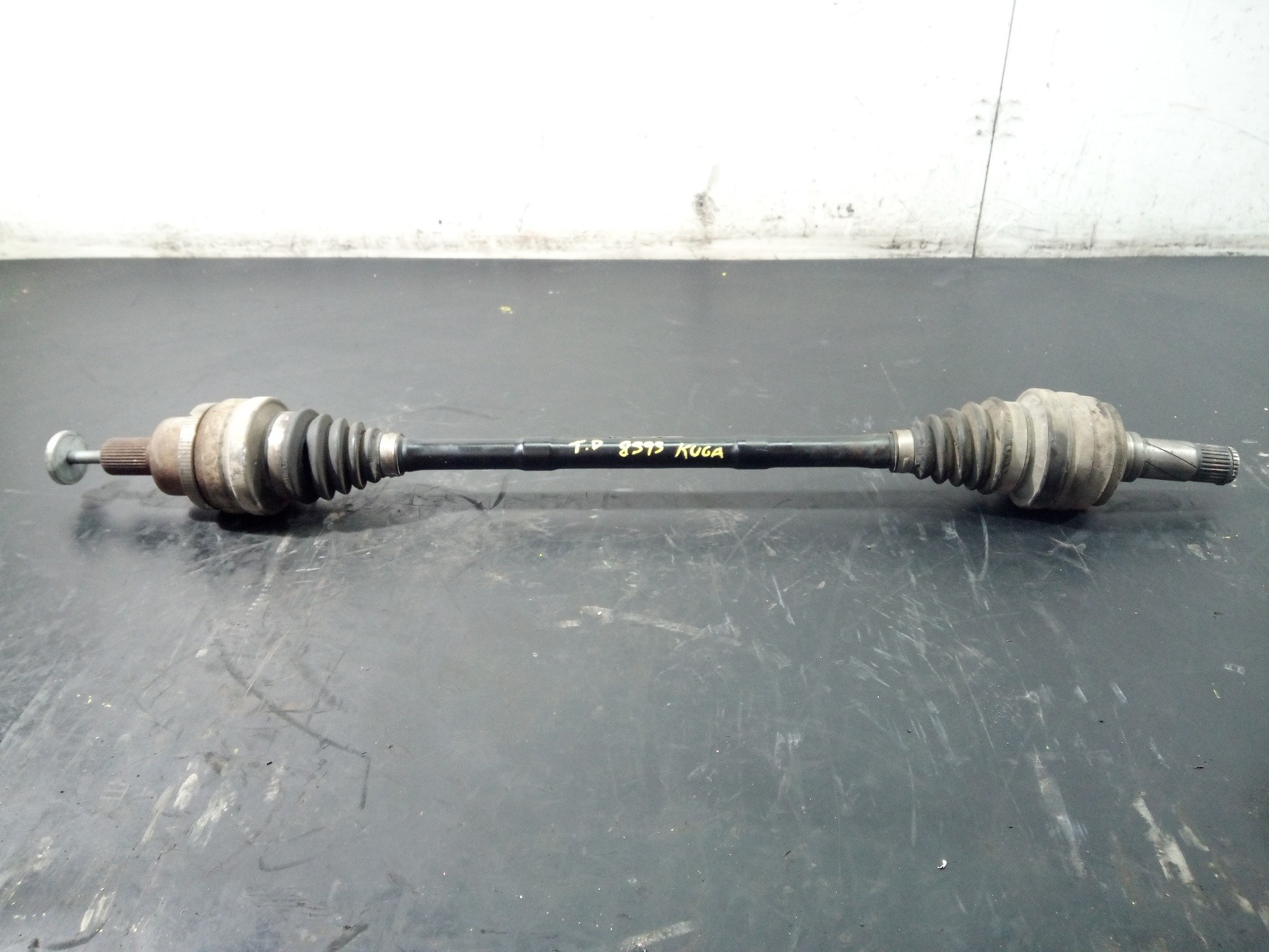 TRANSMISION TRASERA DERECHA FORD KUGA (CBV) 6G9N4B402BA / P1-B6-42 / P30681132 6G9N4B402BAP1B642P30681132