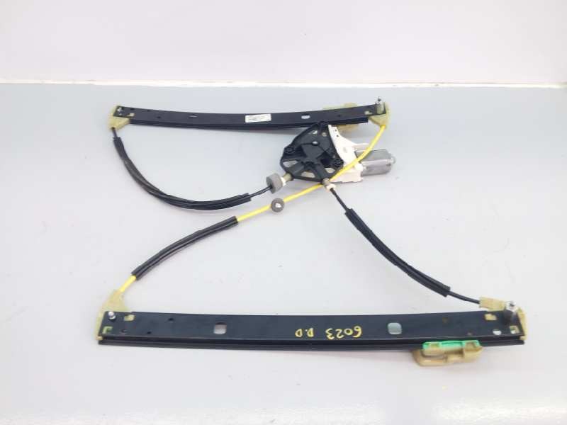 ELEVALUNAS DELANTERO DERECHO AUDI Q3 (8UG) 8K0959802B / E1-B6-34-1 8K0959802BE1B6341