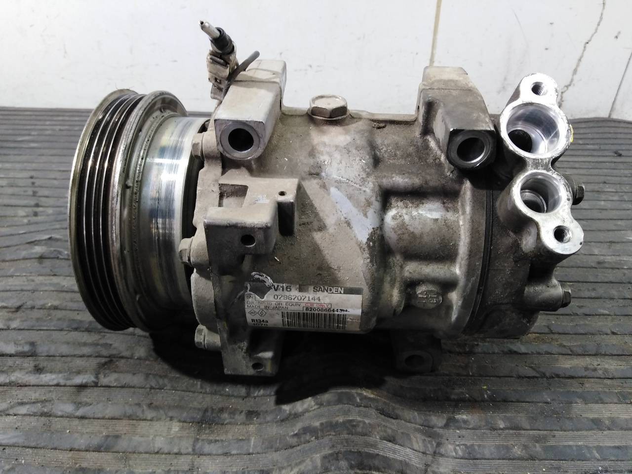 COMPRESOR AIRE ACONDICIONADO DACIA SANDERO 8200866443 / P3-A1-29-1 / 0796707144 8200866443P3A12910796707144