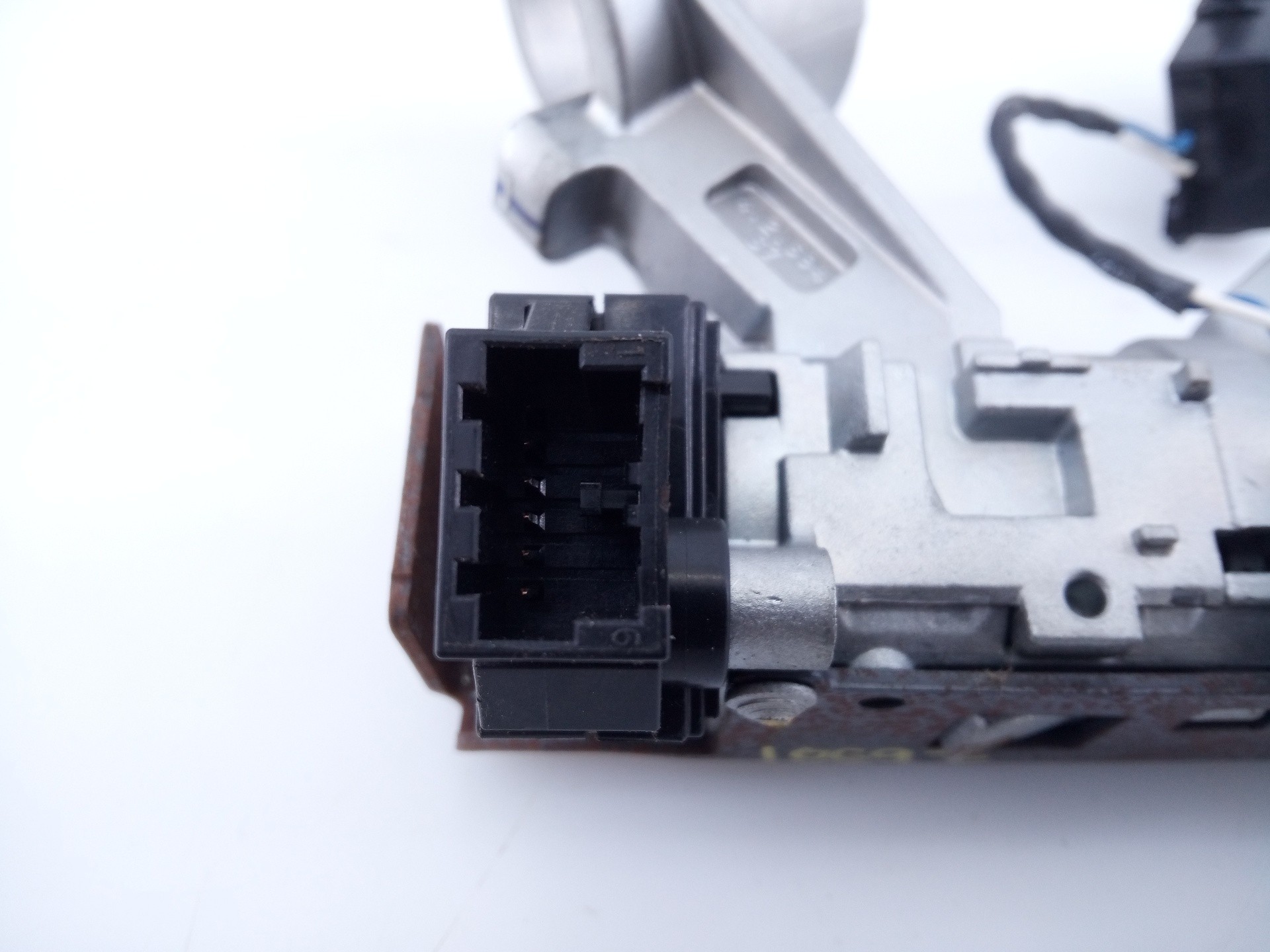 ANTIRROBO OPEL CORSA E 13504286 / E3-A5-24-1 13504286E3A5241 - Vista 2