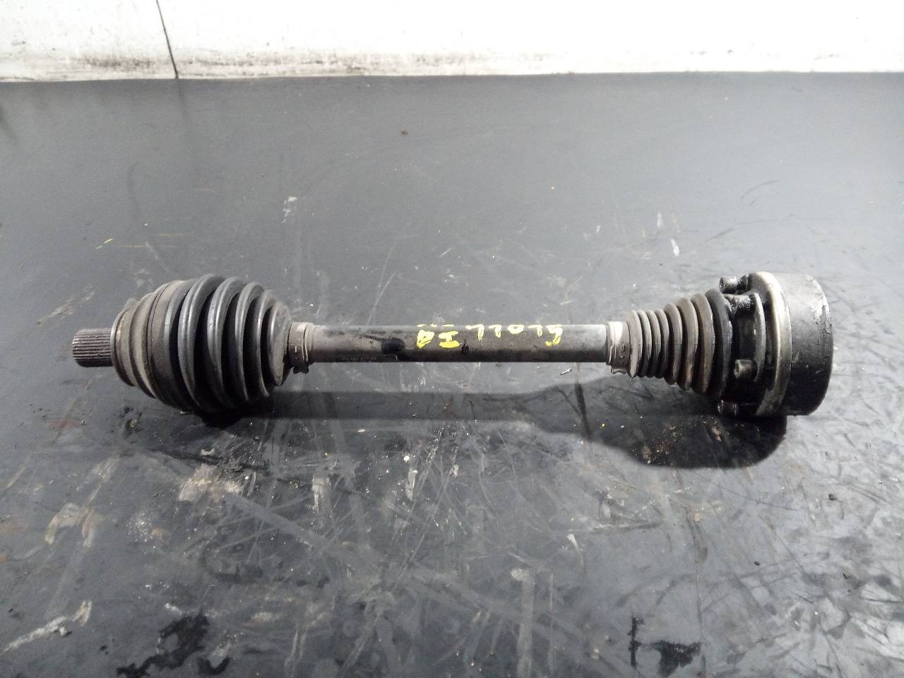 TRANSMISION DELANTERA IZQUIERDA AUDI A3 (8P) 1K0407271AT / P1-B6-42 1K0407271ATP1B642