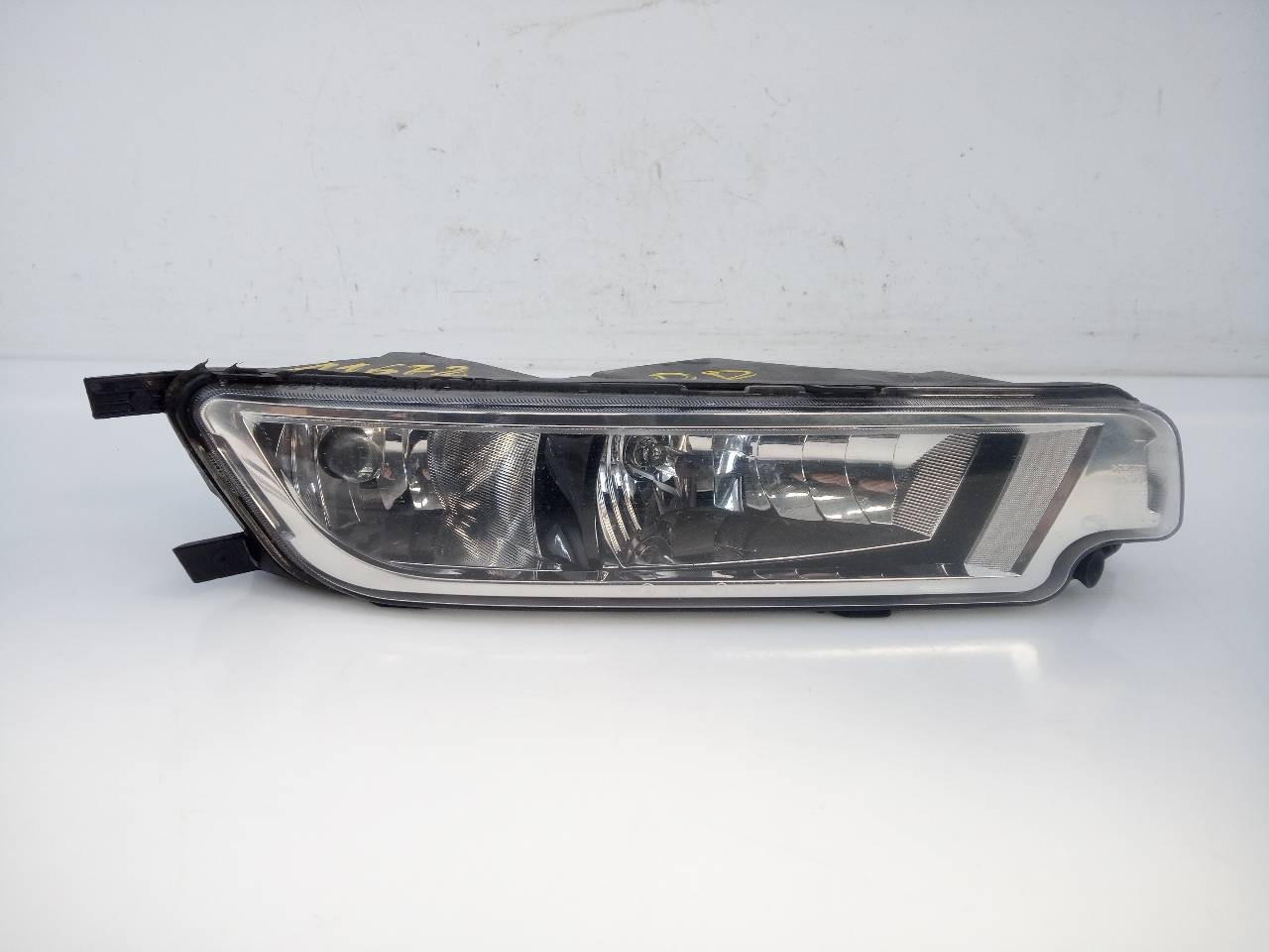 FARO ANTINIEBLA DERECHO VOLKSWAGEN PASSAT LIM. (3G2) 3G0941661 / E1-A5-51-2 3G0941661E1A5512