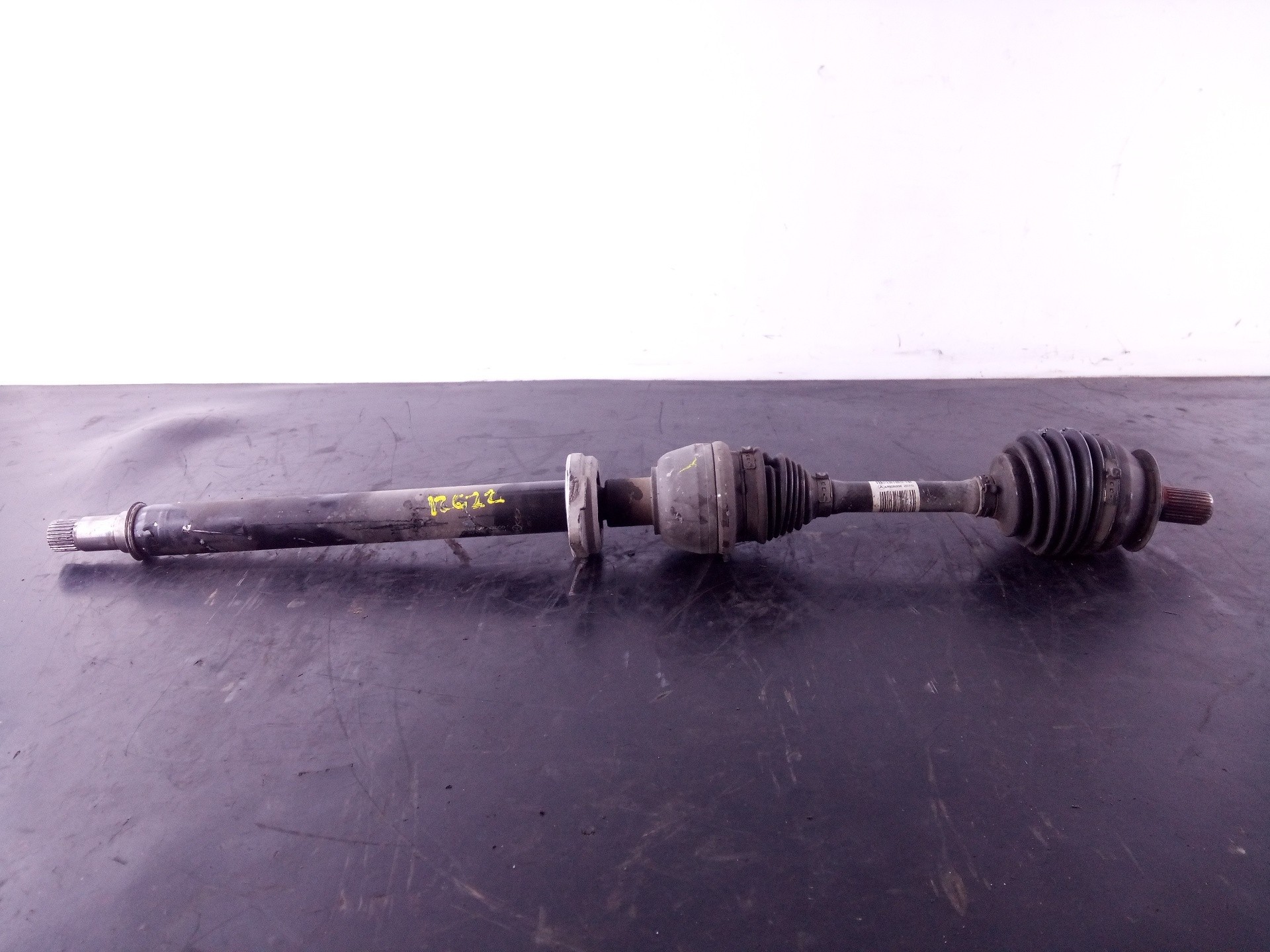 TRANSMISION DELANTERA DERECHA MERCEDES-BENZ CLASE A (W176) A2463303200 / P1-A6-30 A2463303200P1A630