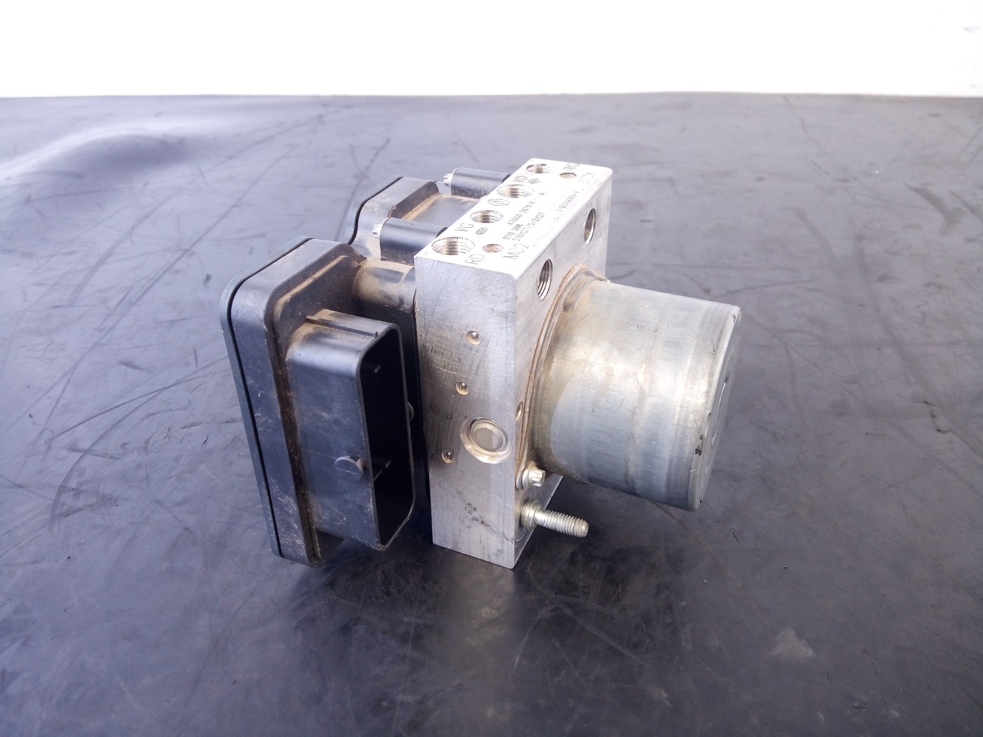 ABS RENAULT ZOE 476602879R / P3-B8-17-1 476602879RP3B8171 - Vista 2