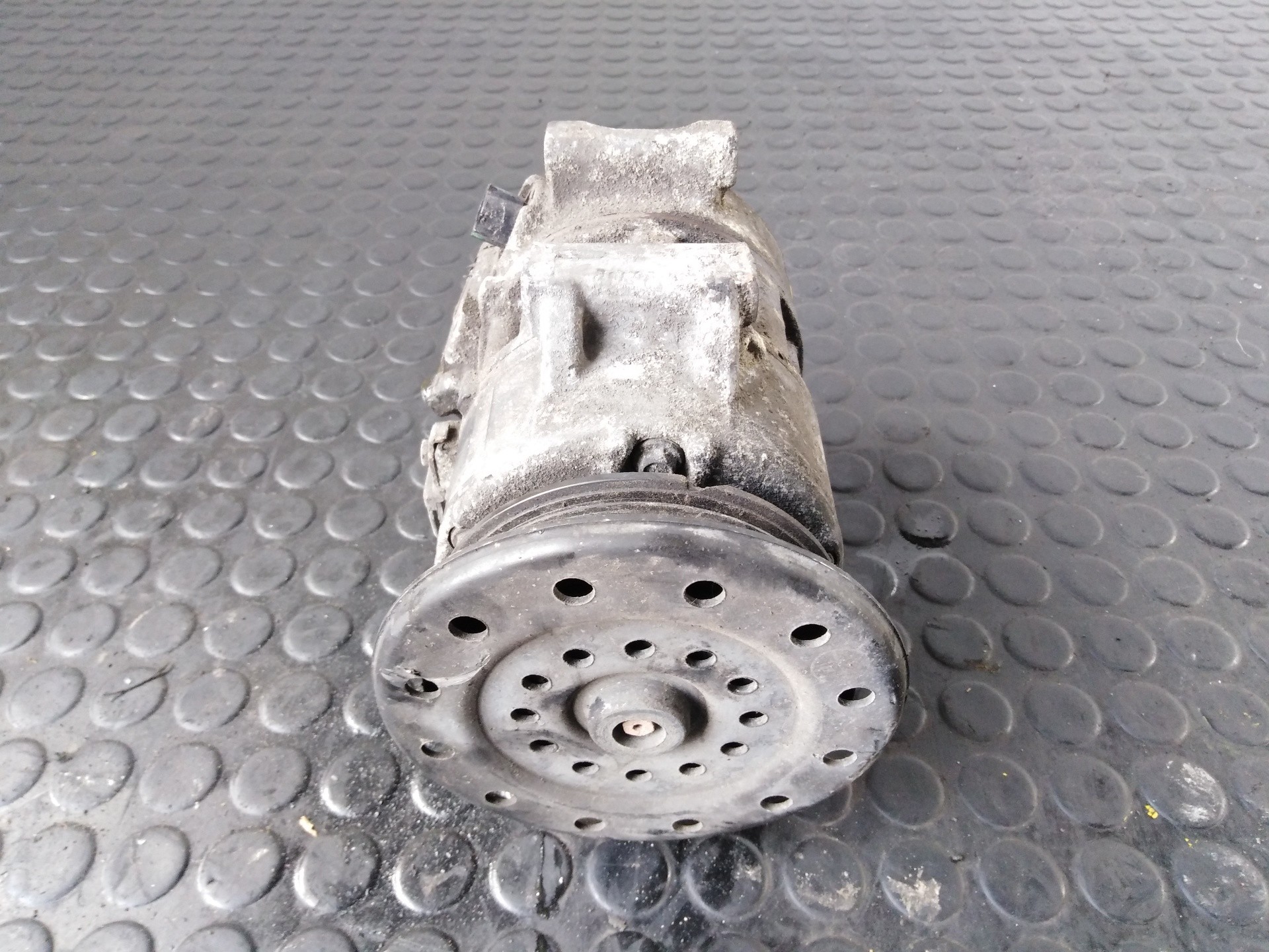 COMPRESOR AIRE ACONDICIONADO TOYOTA COROLLA (E12) 4472209754 / P3-A1-33-1 4472209754P3A1331 - Vista 2
