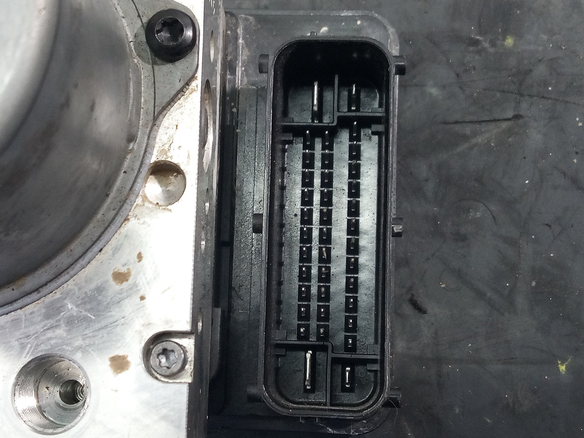 ABS SSANGYONG TIVOLI 489235800 / P3-A8-15-2 489235800P3A8152 - Vista 2