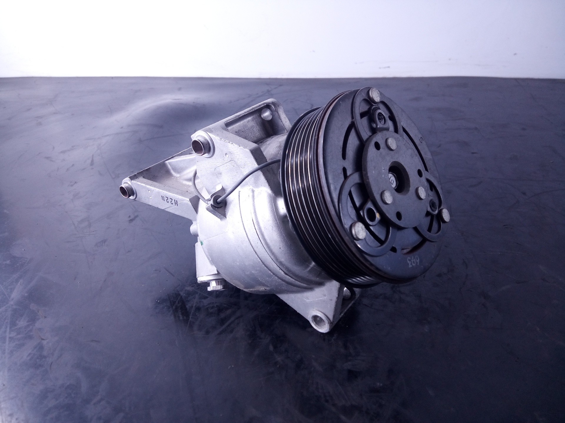 COMPRESOR AIRE ACONDICIONADO MAZDA 2 LIM. () DB5H61450 / P3-A1-28-3 / T965223A DB5H61450P3A1283T965223A - Vista 2