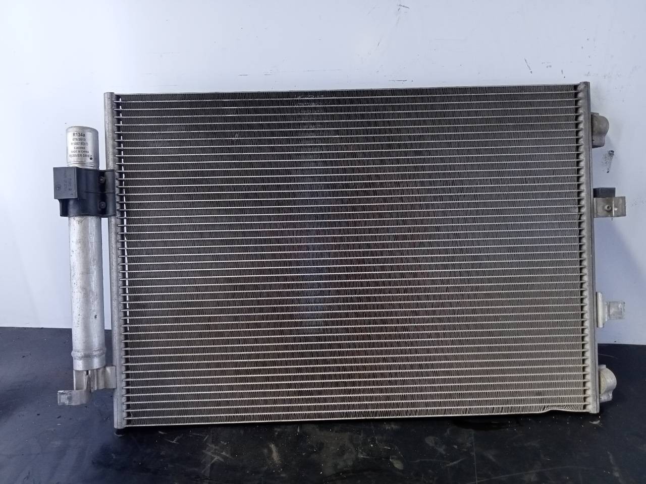CONDENSADOR / RADIADOR AIRE ACONDICIONADO FORD FOCUS LIM. (CB8) BV6119710BB / P2-B5-4 BV6119710BBP2B54