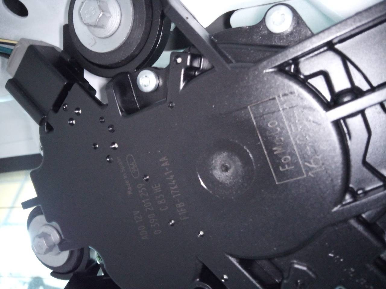 MOTOR LIMPIA TRASERO FORD FOCUS LIM. (CB8) F1FB17K441AA / 0390201259 F1FB17K441AA0390201259 - Vista 2