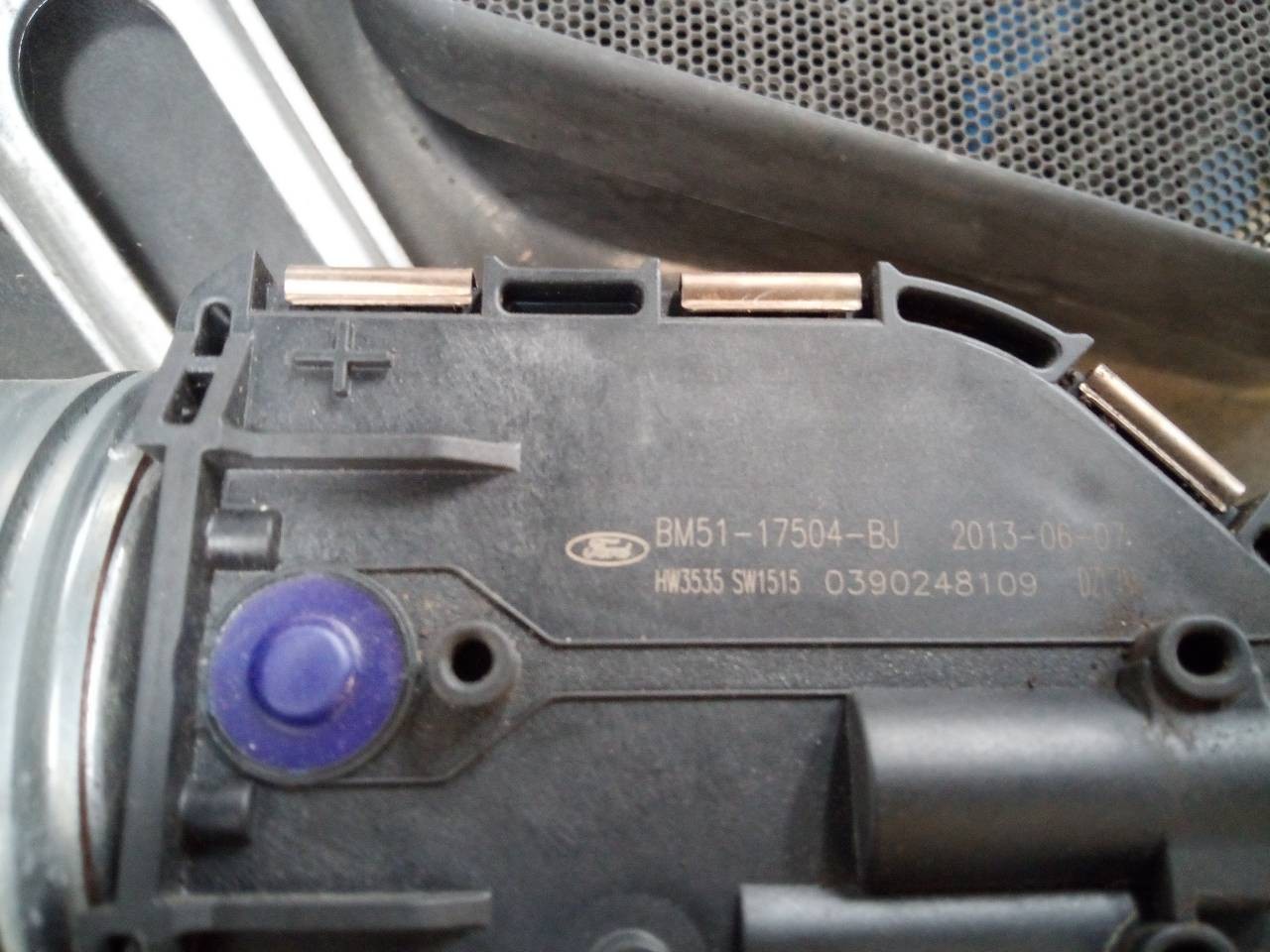 MOTOR LIMPIA DELANTERO FORD FOCUS LIM. (CB8) BM5117504BJ / 131584627211 BM5117504BJ131584627211 - Vista 3