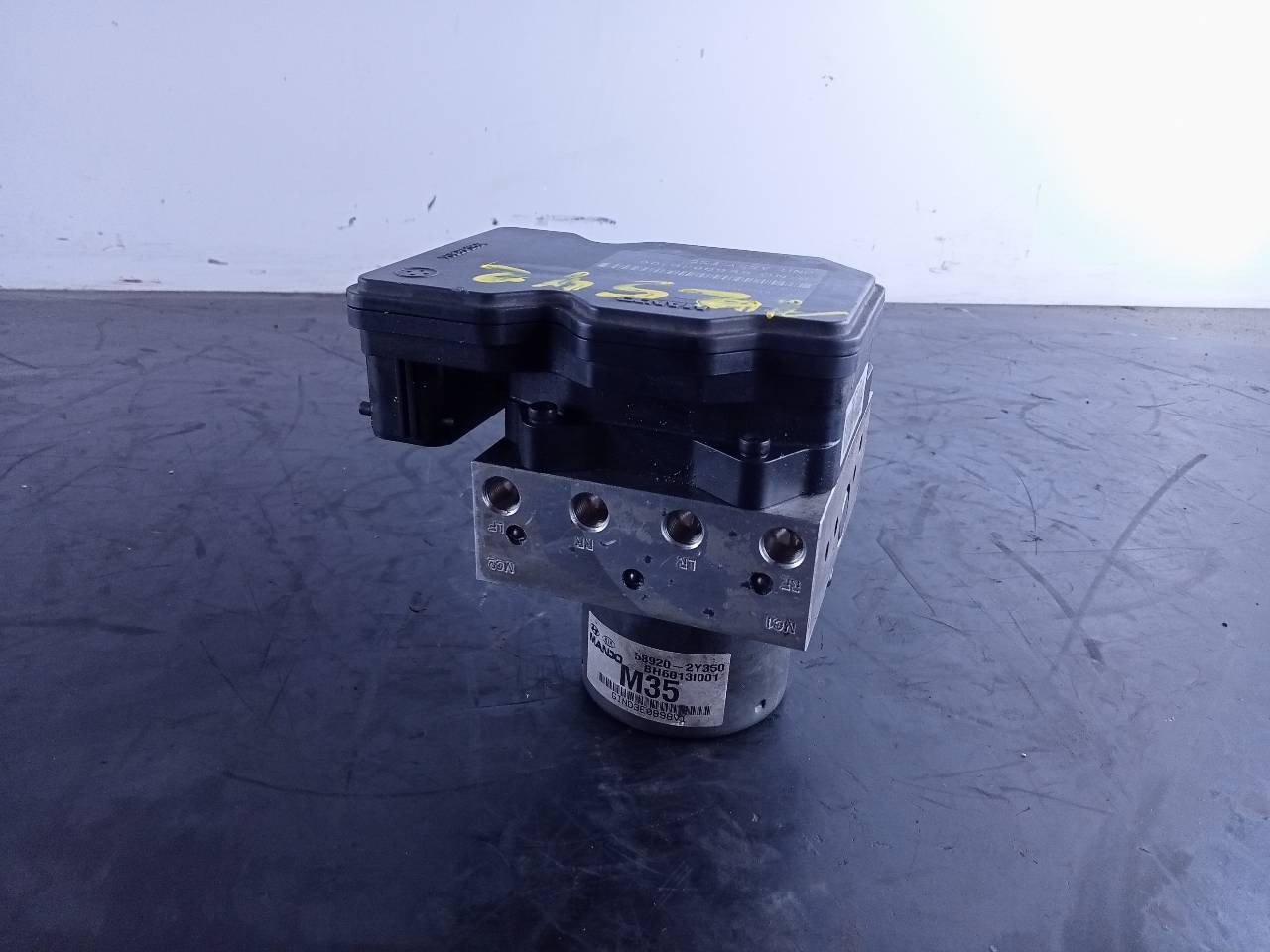 ABS HYUNDAI IX35 589202Y350 / P3-A8-18-2 / BE6003B106 589202Y350P3A8182BE6003B106