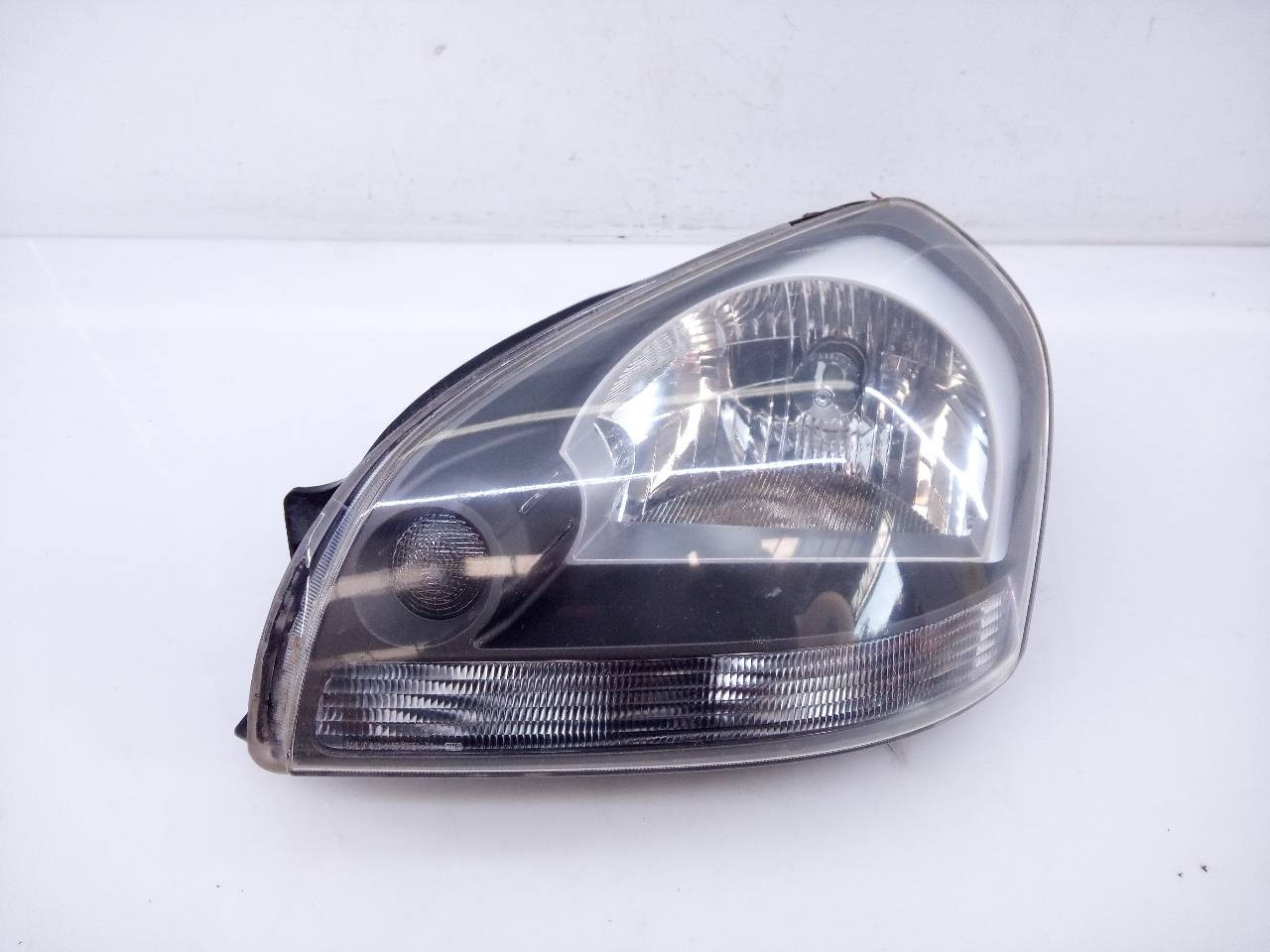 FARO IZQUIERDO HYUNDAI TUCSON (JM) 921012EXXX / E2-B5-48-1 921012EXXXE2B5481