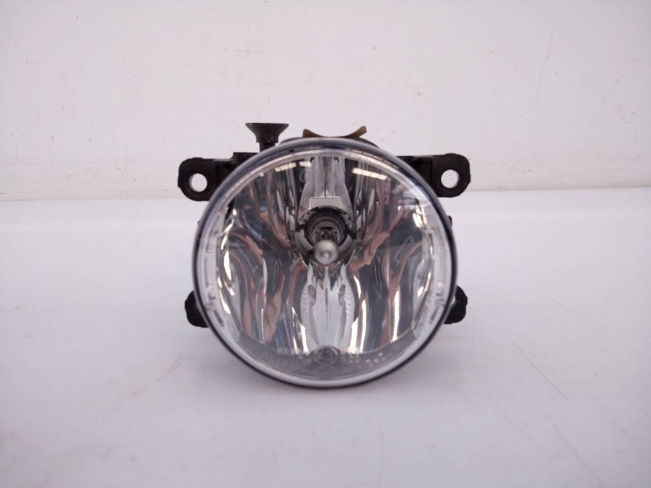 FARO ANTINIEBLA IZQUIERDO DACIA SANDERO III 261500097R / E1-A1-27-2 261500097RE1A1272