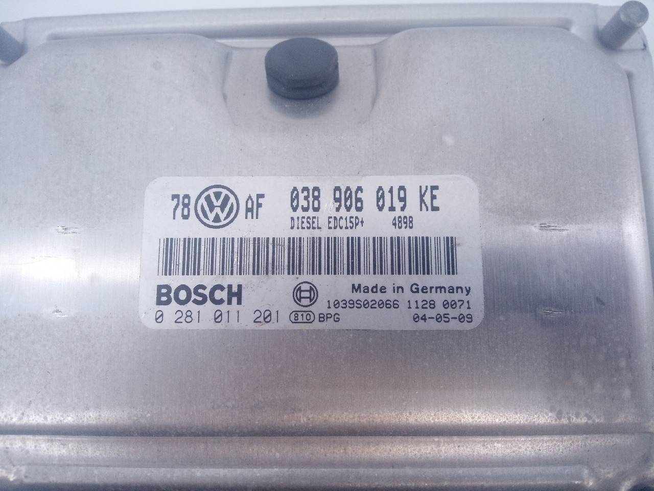 CENTRALITA MOTOR UCE VOLKSWAGEN PASSAT BERLINA (3B3) 038906019KE / E2-A1-14-7 / 0281011201 038906019KEE2A11470281011201 - Vista 2