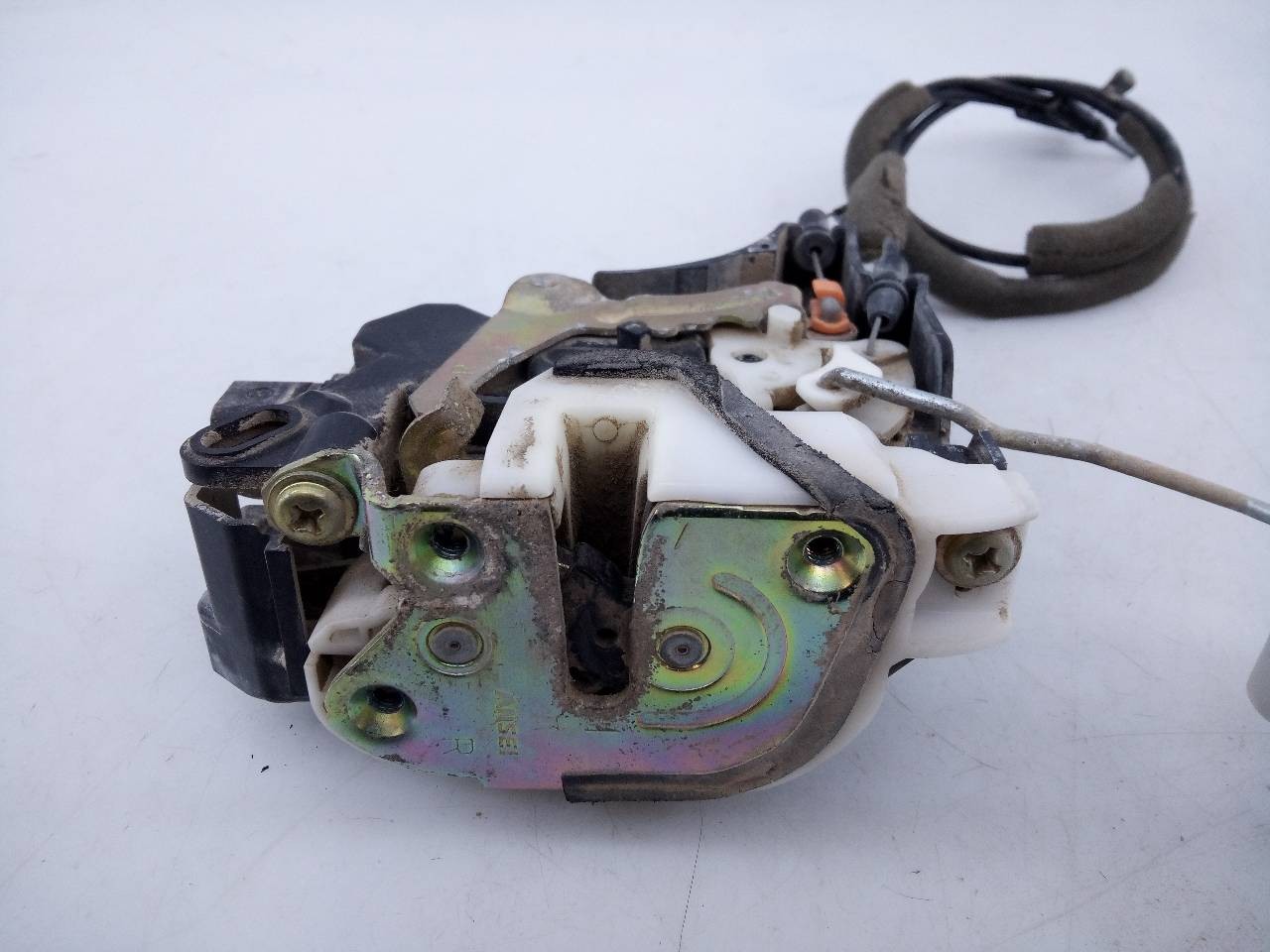 CERRADURA PUERTA DELANTERA DERECHA MITSUBISHI L 200 (KA0/KB0) E2-B4-61-2 E2B4612 - Vista 3