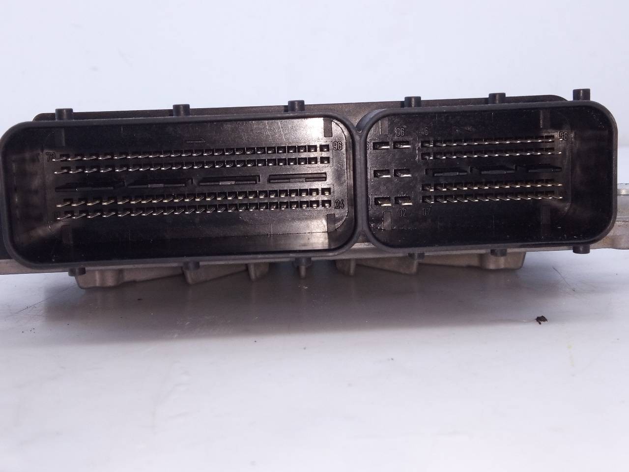 CENTRALITA MOTOR UCE VOLVO V60 KOMBI 31336983 / E3-B5-45-4 / 0281018414 31336983E3B54540281018414 - Vista 2