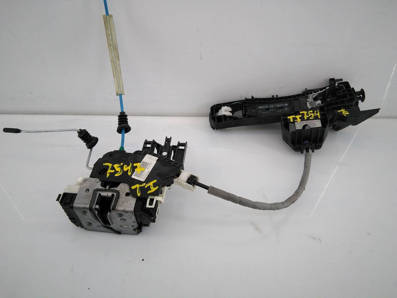CERRADURA PUERTA TRASERA IZQUIERDA MERCEDES-BENZ CLASE A (W176) 0004453858 / E1-A2-12-1 0004453858E1A2121