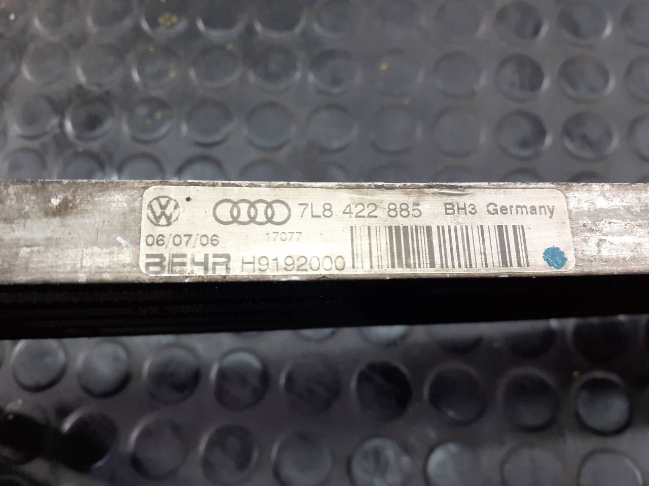 RADIADOR ACEITE VOLKSWAGEN TOUAREG (7LA) 7L8422885 / P2-A4-4 7L8422885P2A44 - Vista 3