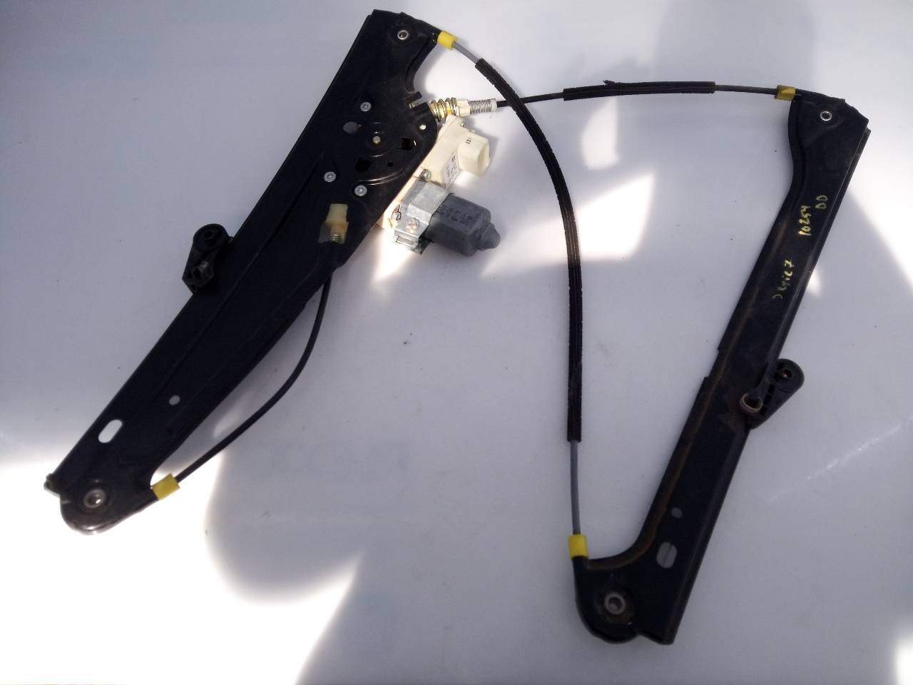 ELEVALUNAS DELANTERO DERECHO BMW SERIE 7 (E65/E66) 5WK1052 / E1-A3-16-2 5WK1052E1A3162
