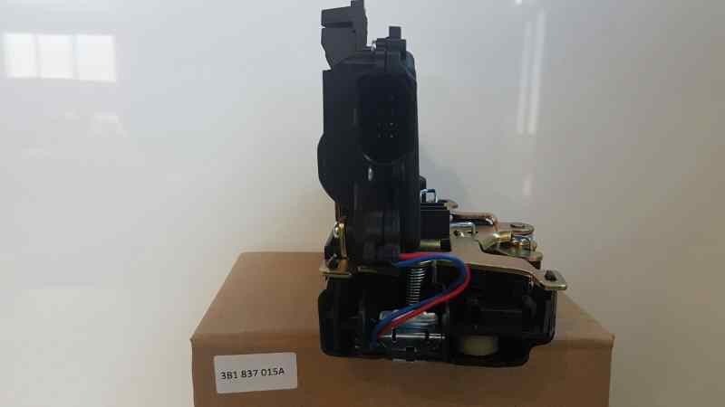 CERRADURA PUERTA DELANTERA IZQUIERDA UNIVERSAL CERRADURA 3B1837015A / T2-4-A9-4 / NUEVO 3B1837015AT24A94NUEVO