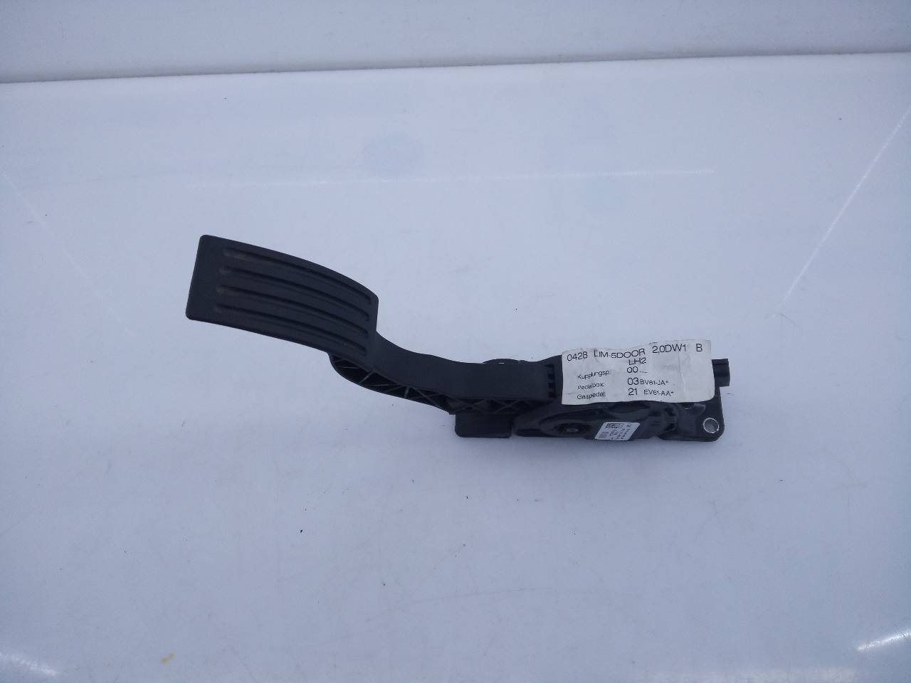 PEDAL ACELERADOR FORD FOCUS LIM. EV619F836AA / E3-B3-31-1 EV619F836AAE3B3311